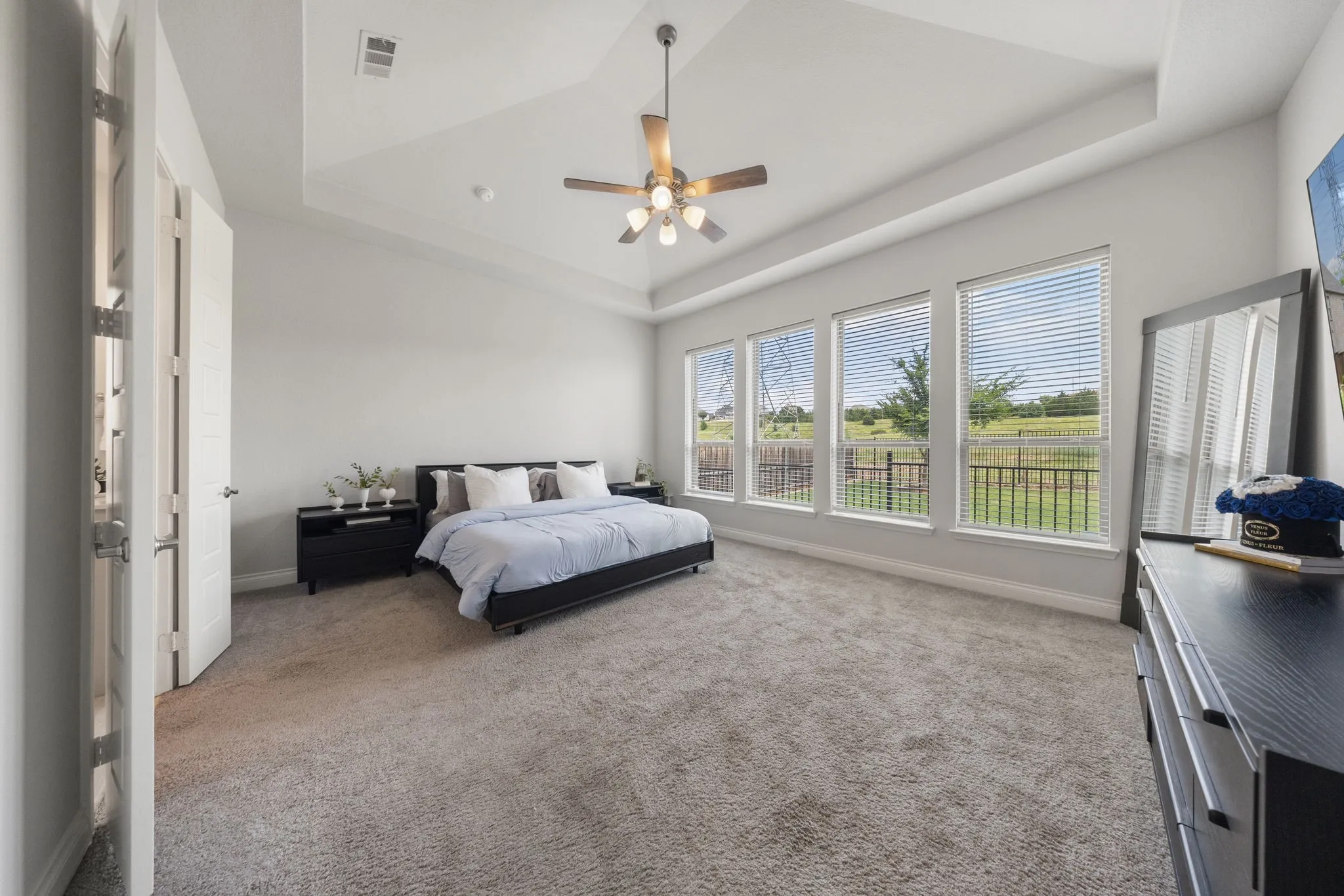 Single Family Residence For Sale in Denton County , 996 Myers Park Trail, Roanoke, Texas 76262, 5 Bedroom, 6 Bathroom, 2 Garage spaces, 3,760 Sqft, built in 2020, mls#21298645, Real Estate Agent in Roanoke, Homes For Sale in Denton county, Homes For Sale in Roanoke, Realtor in Roanoke Texas, Real Estate Brokerage Independent Realty Texas, Luminita Cordes Realtor