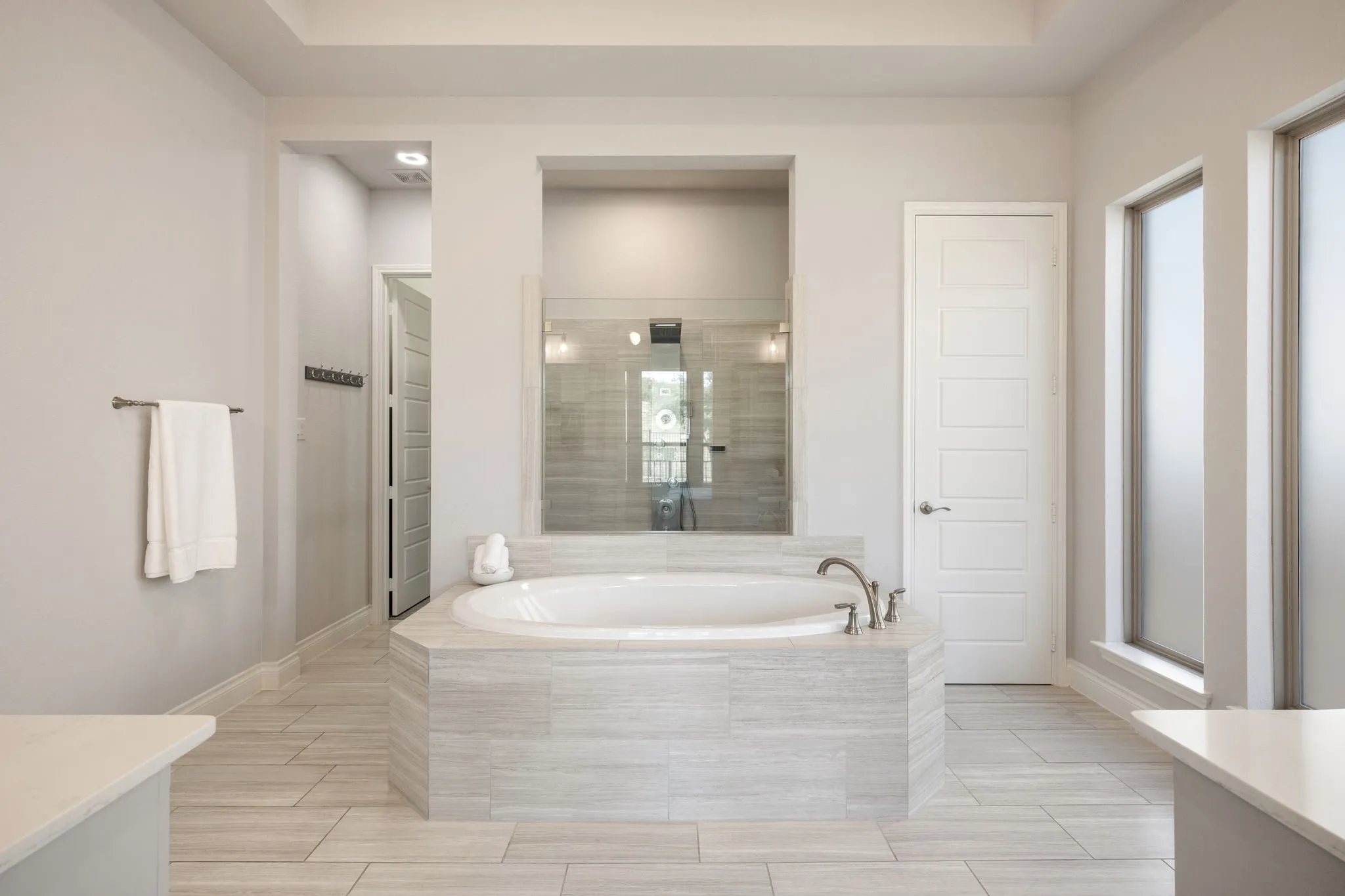 Single Family Residence For Sale in Denton County , 996 Myers Park Trail, Roanoke, Texas 76262, 5 Bedroom, 6 Bathroom, 2 Garage spaces, 3,760 Sqft, built in 2020, mls#21298645, Real Estate Agent in Roanoke, Homes For Sale in Denton county, Homes For Sale in Roanoke, Realtor in Roanoke Texas, Real Estate Brokerage Independent Realty Texas, Luminita Cordes Realtor