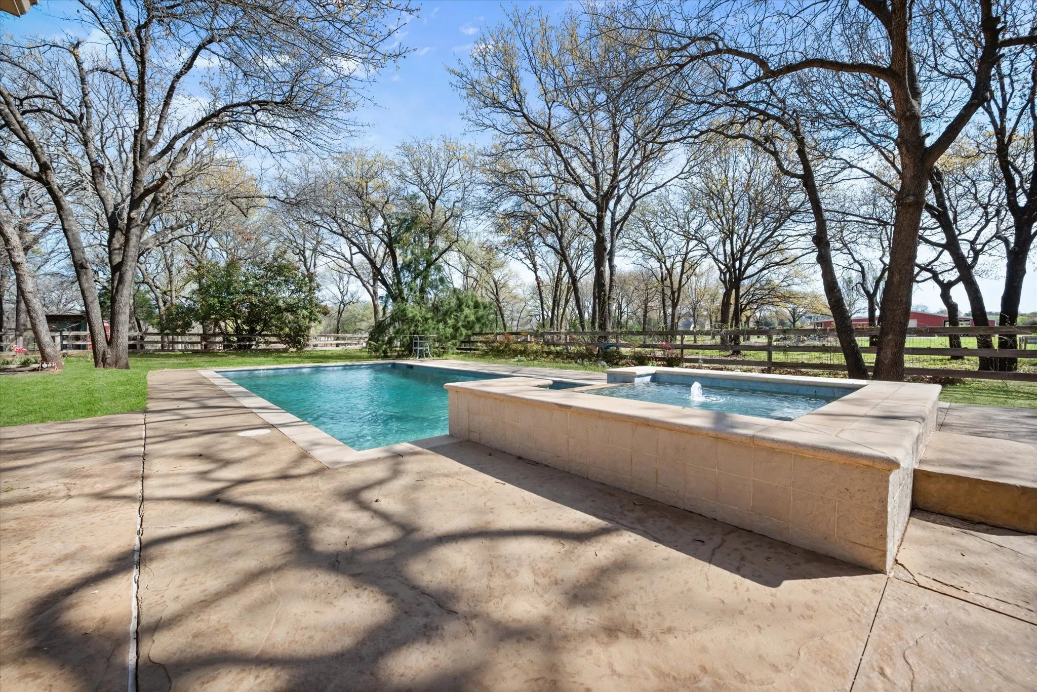 Single Family Residence For Sale in Denton County , 1720 Mistletoe Drive, Flower Mound, Texas 75022, 6 Bedroom, 6 Bathroom, 4 Garage spaces, 5,245 Sqft, built in 2005, Price $1,500,000, mls#21302596, Real Estate Agent in Flower Mound, Homes For Sale in Denton county, Homes For Sale in Flower Mound, Realtor in Flower Mound Texas, Real Estate Brokerage Independent Realty Texas, Luminita Cordes Realtor