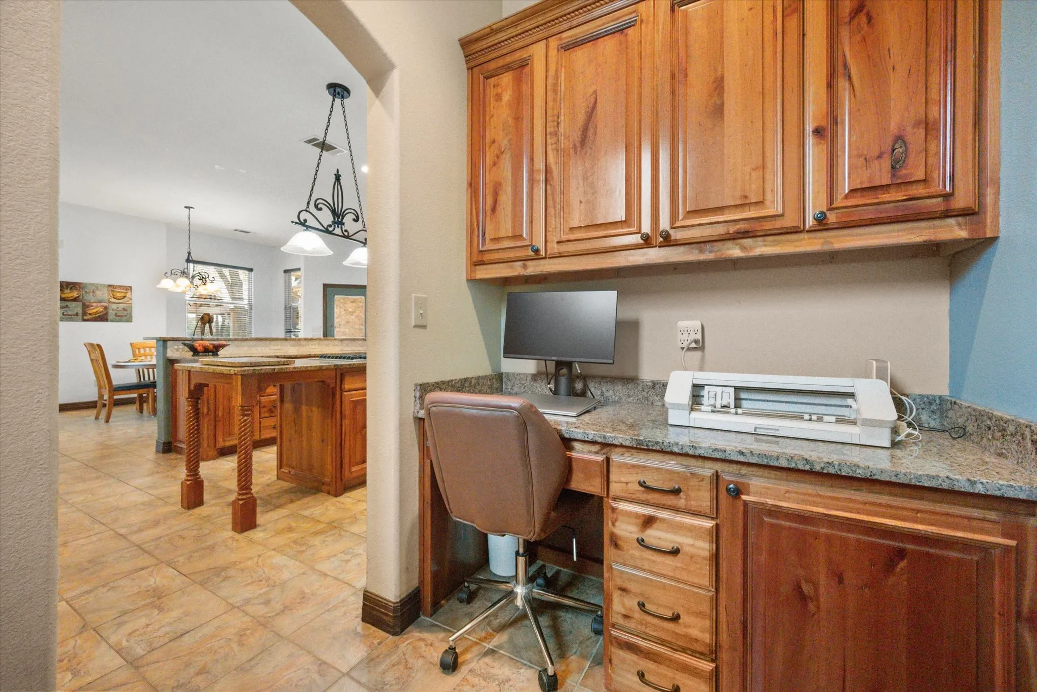 Single Family Residence For Sale in Denton County , 1720 Mistletoe Drive, Flower Mound, Texas 75022, 6 Bedroom, 6 Bathroom, 4 Garage spaces, 5,245 Sqft, built in 2005, Price $1,500,000, mls#21302596, Real Estate Agent in Flower Mound, Homes For Sale in Denton county, Homes For Sale in Flower Mound, Realtor in Flower Mound Texas, Real Estate Brokerage Independent Realty Texas, Luminita Cordes Realtor