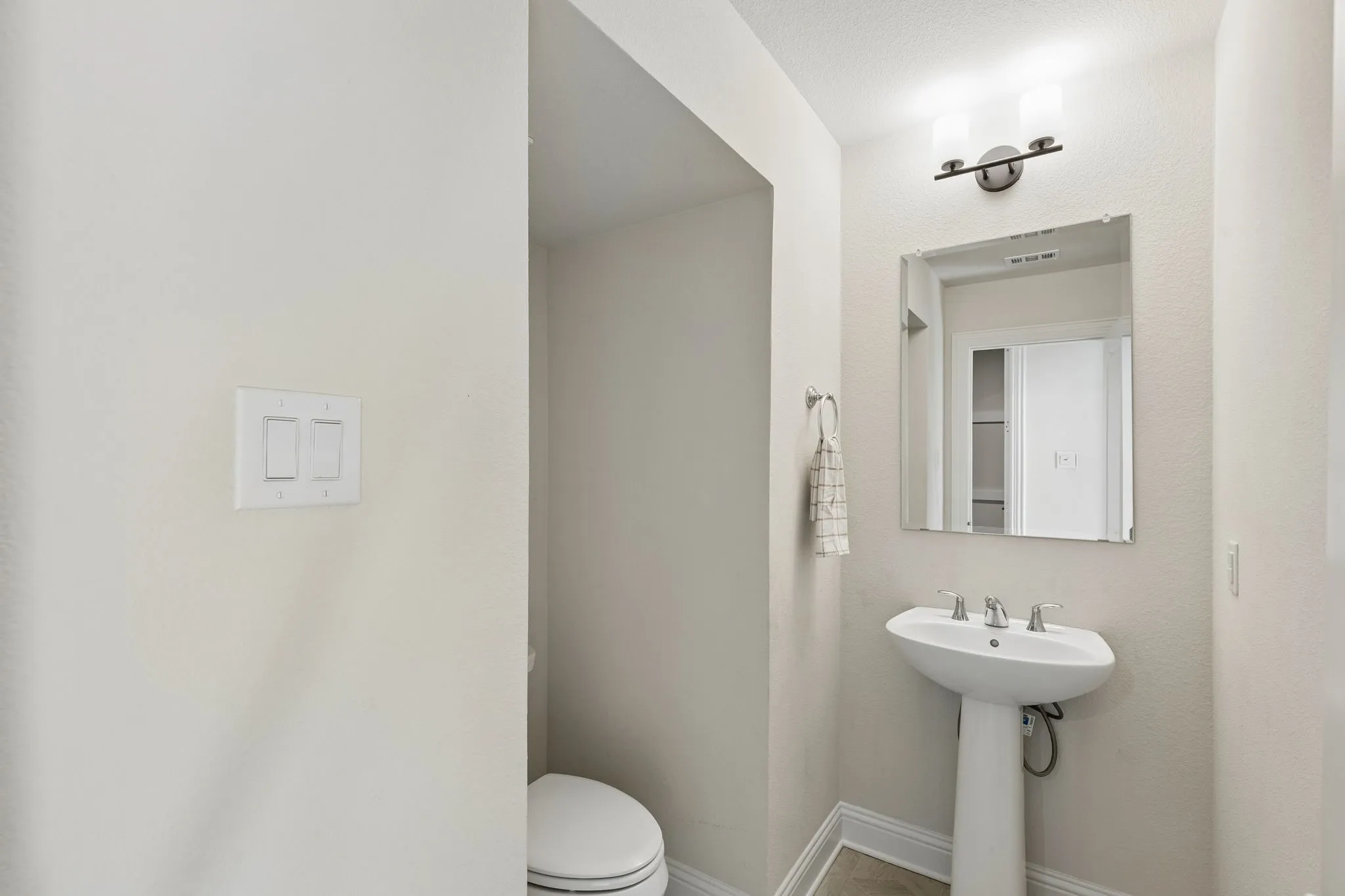 Single Family Residence For Sale in Denton County , 3005 Walker Way, Northlake, Texas 76247, 4 Bedroom, 4 Bathroom, 3 Garage spaces, 3,424 Sqft, built in 2023, mls#21302949, Real Estate Agent in Northlake, Homes For Sale in Denton county, Homes For Sale in Northlake, Realtor in Northlake Texas, Real Estate Brokerage Independent Realty Texas, Luminita Cordes Realtor