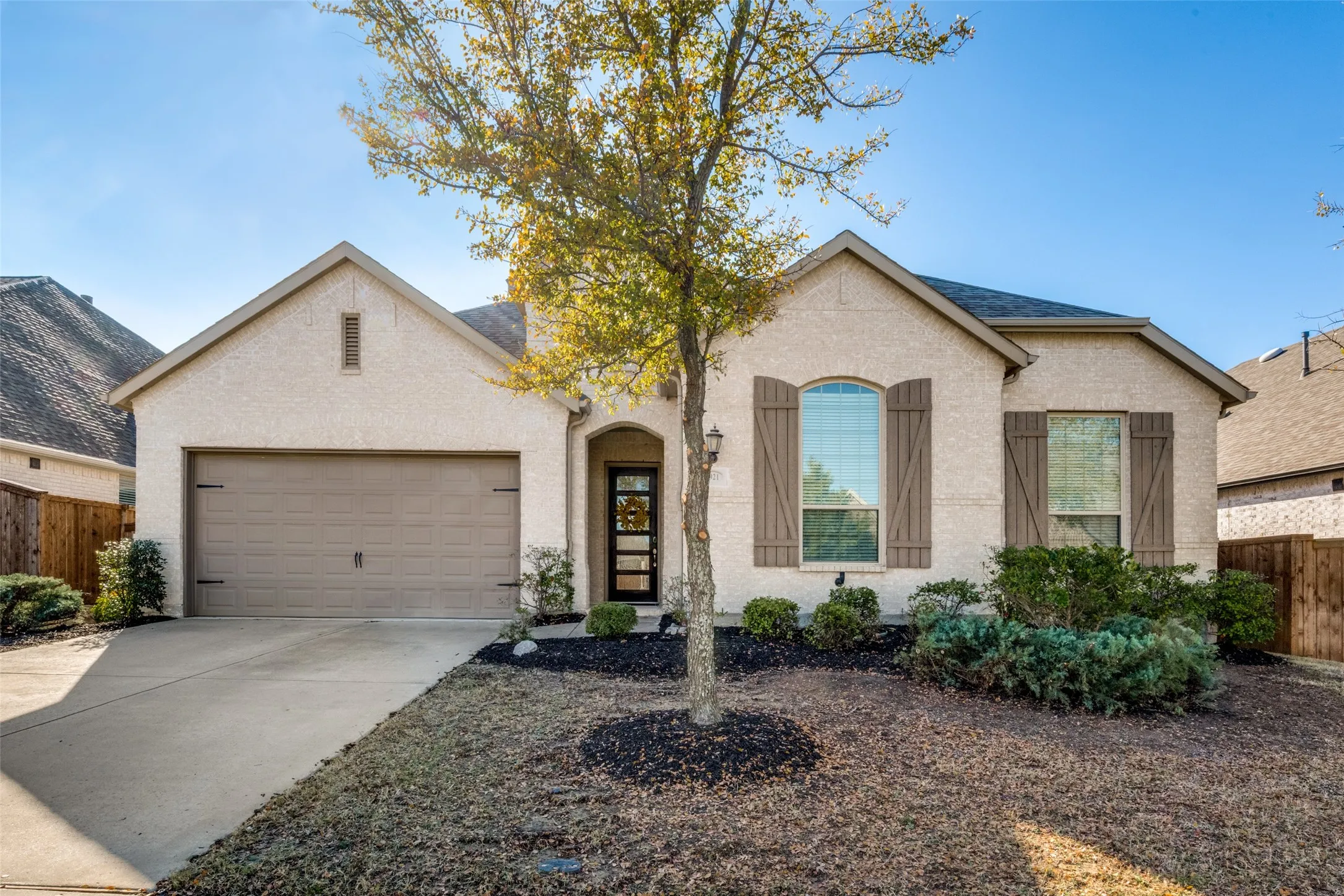 Welcome Home to 3921 Redbud Drive.