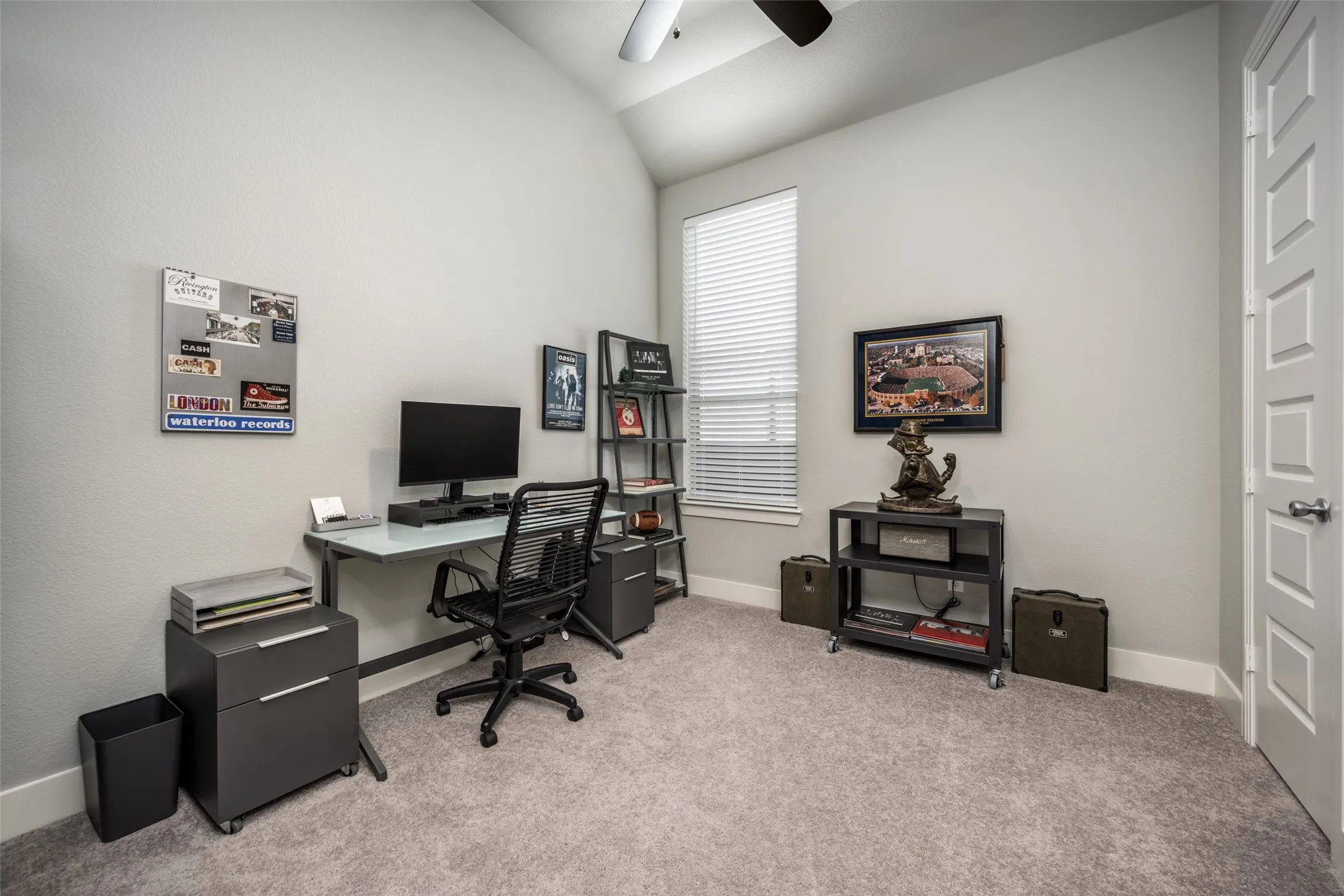 Single Family Residence For Sale in Denton County , 3921 Redbud Drive, Aubrey, Texas 76227, 4 Bedroom, 3 Bathroom, 2 Garage spaces, 2,326 Sqft, built in 2018, mls#21302965, Real Estate Agent in Aubrey, Homes For Sale in Denton county, Homes For Sale in Aubrey, Realtor in Aubrey Texas, Real Estate Brokerage Independent Realty Texas, Luminita Cordes Realtor