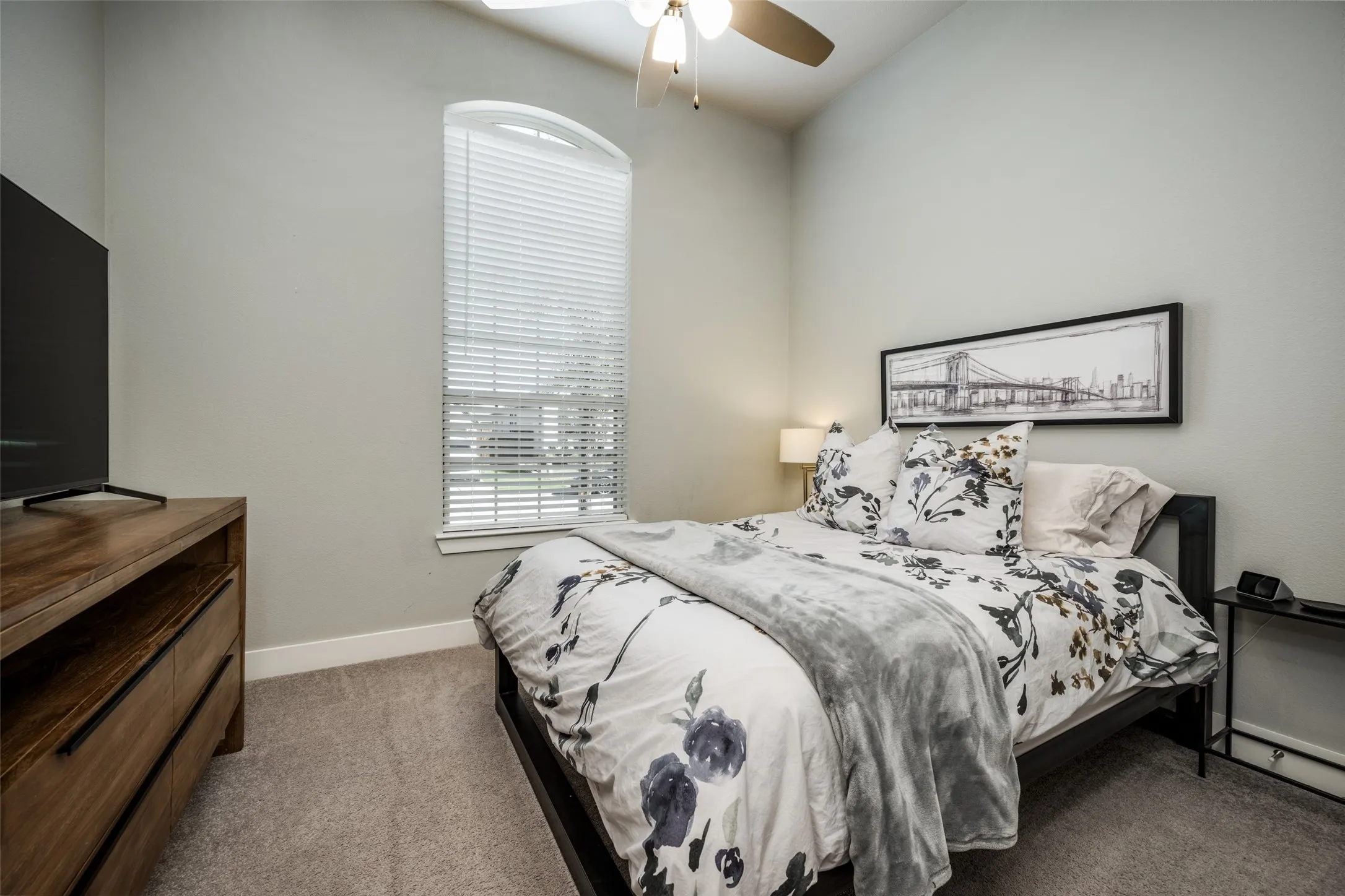 Single Family Residence For Sale in Denton County , 3921 Redbud Drive, Aubrey, Texas 76227, 4 Bedroom, 3 Bathroom, 2 Garage spaces, 2,326 Sqft, built in 2018, mls#21302965, Real Estate Agent in Aubrey, Homes For Sale in Denton county, Homes For Sale in Aubrey, Realtor in Aubrey Texas, Real Estate Brokerage Independent Realty Texas, Luminita Cordes Realtor