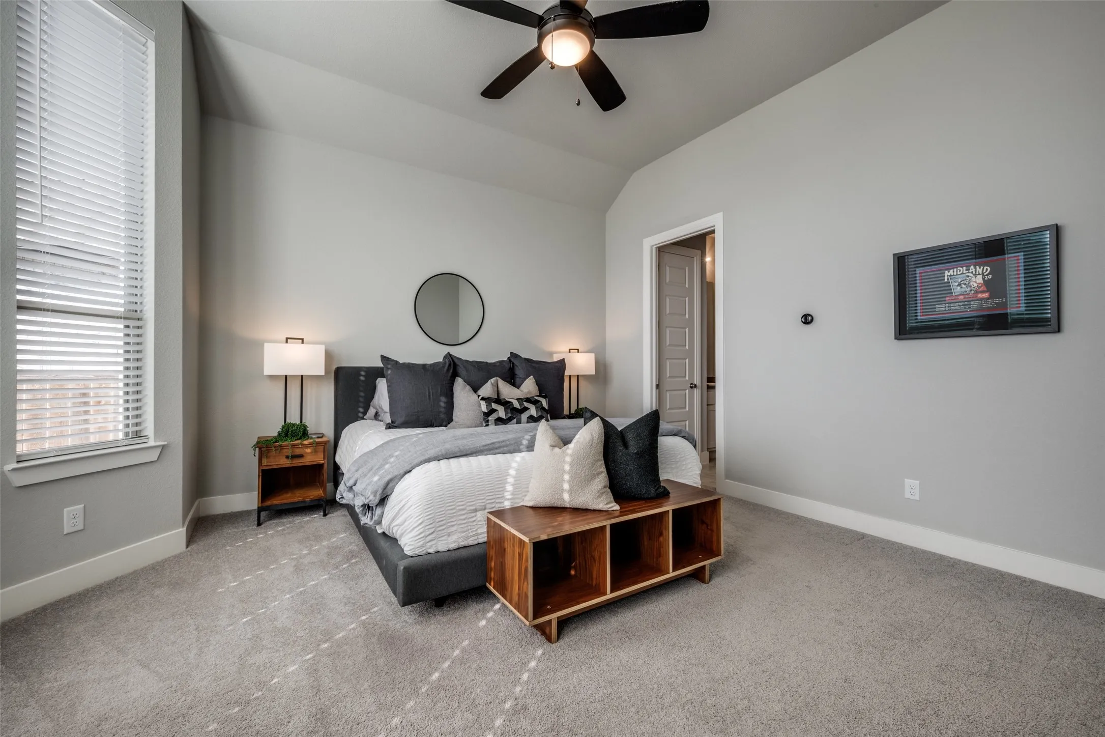Single Family Residence For Sale in Denton County , 3921 Redbud Drive, Aubrey, Texas 76227, 4 Bedroom, 3 Bathroom, 2 Garage spaces, 2,326 Sqft, built in 2018, mls#21302965, Real Estate Agent in Aubrey, Homes For Sale in Denton county, Homes For Sale in Aubrey, Realtor in Aubrey Texas, Real Estate Brokerage Independent Realty Texas, Luminita Cordes Realtor