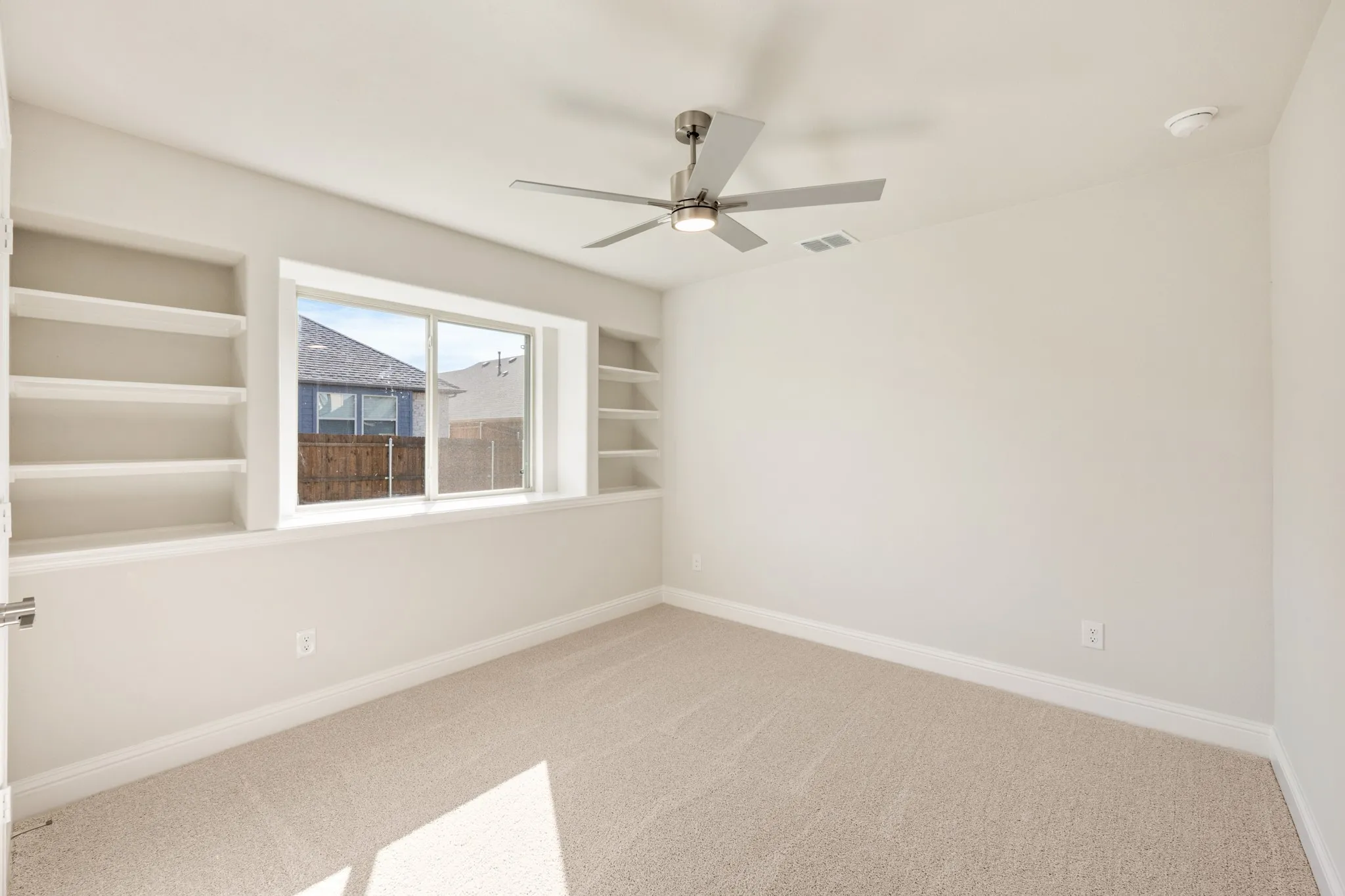 Single Family Residence For Sale in Johnson County , 210 Comanche Trail, Alvarado, Texas 76009, 4 Bedroom, 3 Bathroom, 2 Garage spaces, 2,752 Sqft, built in 2025, mls#21303172, Real Estate Agent in Alvarado, Homes For Sale in Johnson county, Homes For Sale in Alvarado, Realtor in Alvarado Texas, Real Estate Brokerage Independent Realty Texas, Luminita Cordes Realtor
