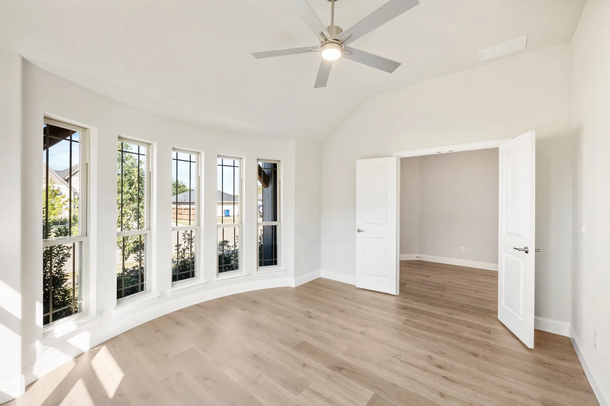 Single Family Residence For Sale in Johnson County , 210 Comanche Trail, Alvarado, Texas 76009, 4 Bedroom, 3 Bathroom, 2 Garage spaces, 2,752 Sqft, built in 2025, mls#21303172, Real Estate Agent in Alvarado, Homes For Sale in Johnson county, Homes For Sale in Alvarado, Realtor in Alvarado Texas, Real Estate Brokerage Independent Realty Texas, Luminita Cordes Realtor