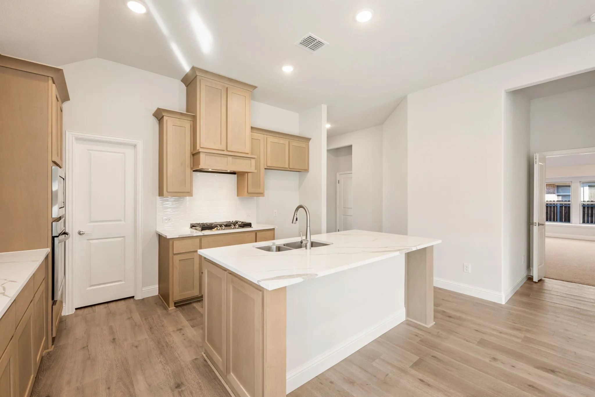 Single Family Residence For Sale in Johnson County , 210 Comanche Trail, Alvarado, Texas 76009, 4 Bedroom, 3 Bathroom, 2 Garage spaces, 2,752 Sqft, built in 2025, mls#21303172, Real Estate Agent in Alvarado, Homes For Sale in Johnson county, Homes For Sale in Alvarado, Realtor in Alvarado Texas, Real Estate Brokerage Independent Realty Texas, Luminita Cordes Realtor