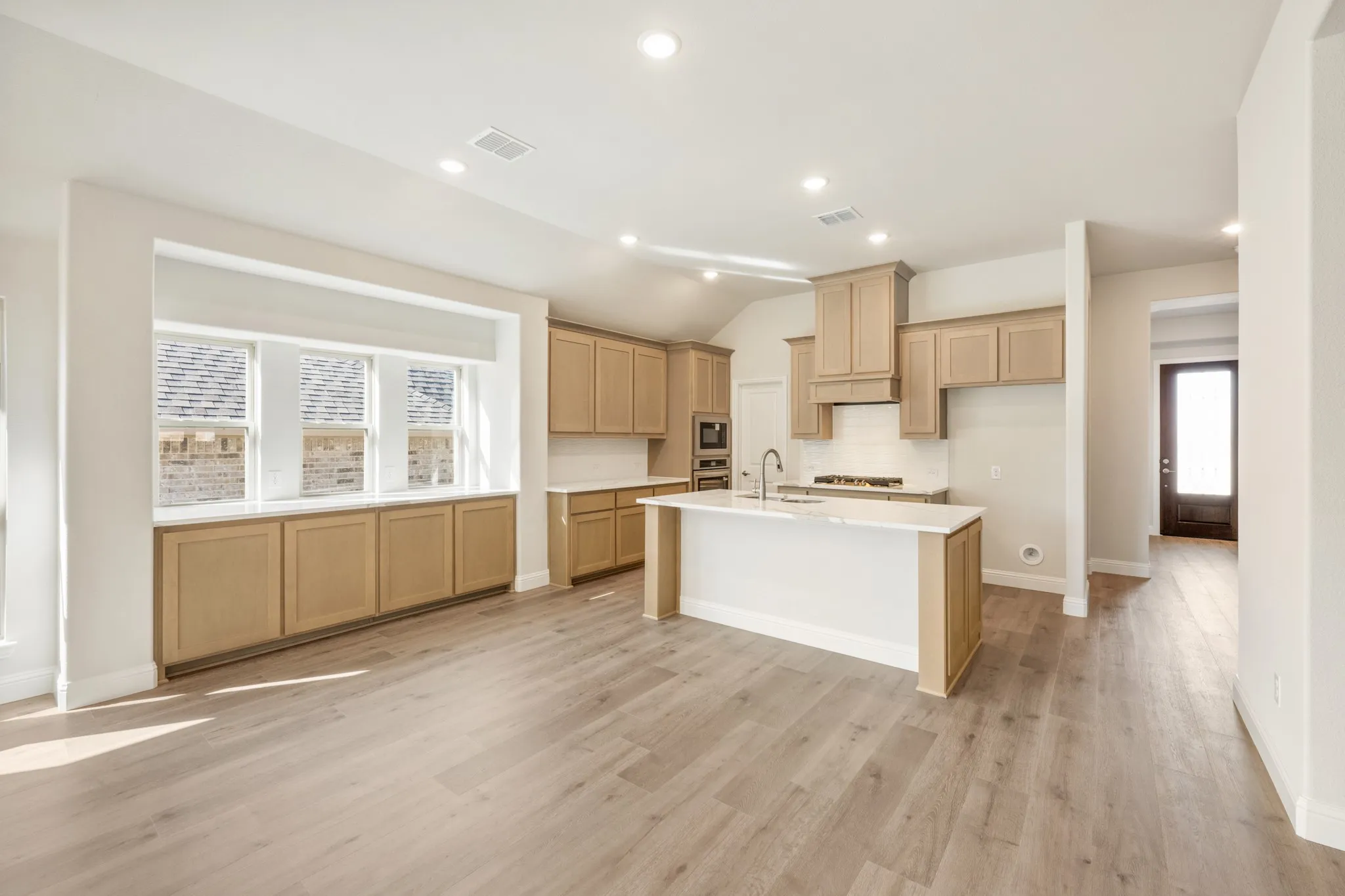 Single Family Residence For Sale in Johnson County , 210 Comanche Trail, Alvarado, Texas 76009, 4 Bedroom, 3 Bathroom, 2 Garage spaces, 2,752 Sqft, built in 2025, mls#21303172, Real Estate Agent in Alvarado, Homes For Sale in Johnson county, Homes For Sale in Alvarado, Realtor in Alvarado Texas, Real Estate Brokerage Independent Realty Texas, Luminita Cordes Realtor