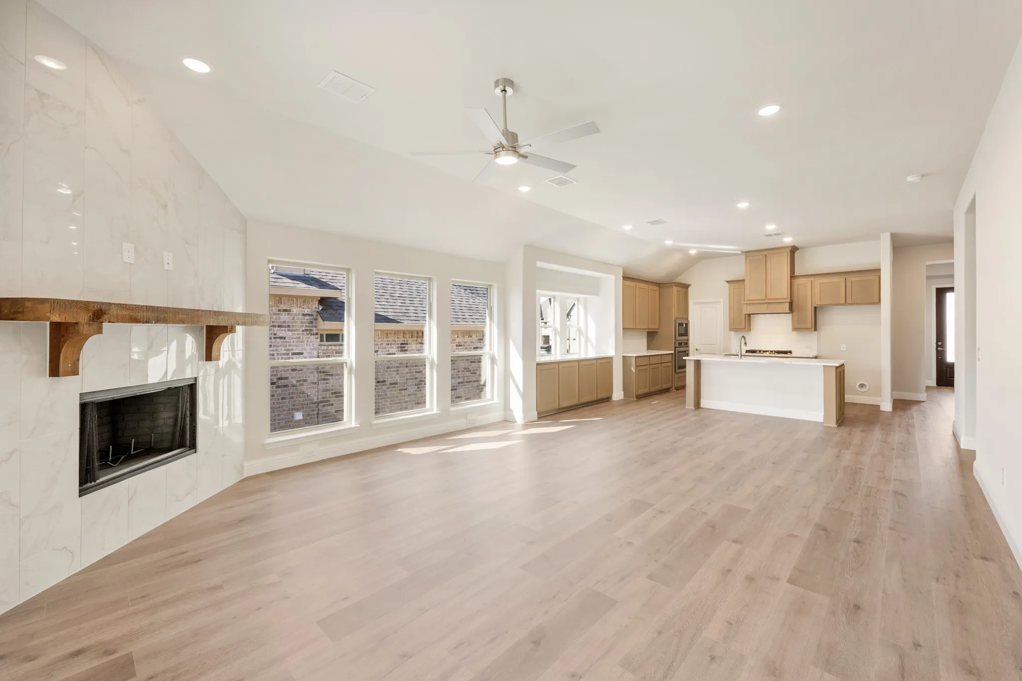 Single Family Residence For Sale in Johnson County , 210 Comanche Trail, Alvarado, Texas 76009, 4 Bedroom, 3 Bathroom, 2 Garage spaces, 2,752 Sqft, built in 2025, mls#21303172, Real Estate Agent in Alvarado, Homes For Sale in Johnson county, Homes For Sale in Alvarado, Realtor in Alvarado Texas, Real Estate Brokerage Independent Realty Texas, Luminita Cordes Realtor
