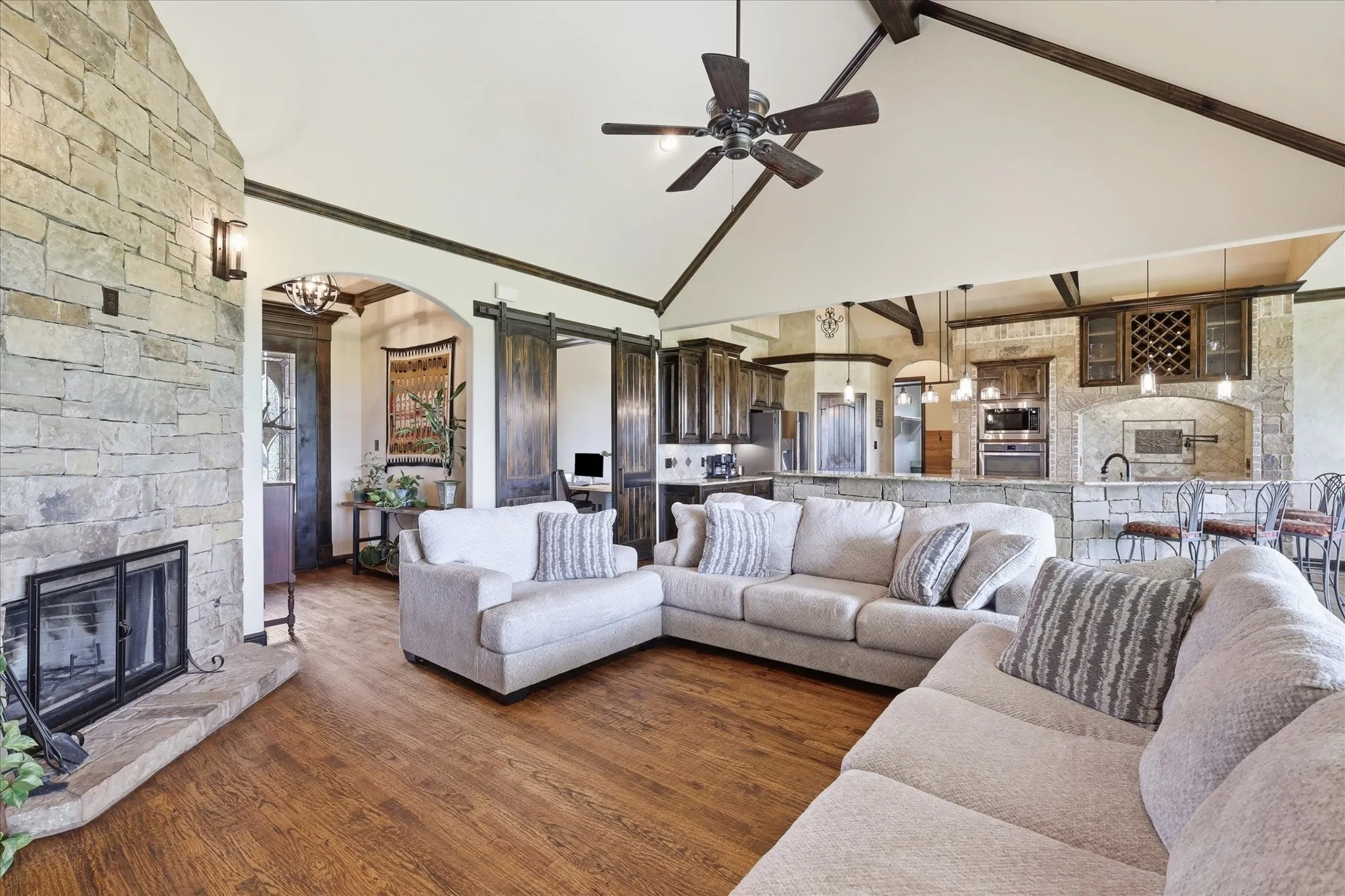 Single Family Residence For Sale in Wise County , 160 Vista Ridge Drive N, Decatur, Texas 76234, 4 Bedroom, 3 Bathroom, 3 Garage spaces, 2,819 Sqft, built in 2016, mls#21280717, Real Estate Agent in Decatur, Homes For Sale in Wise county, Homes For Sale in Decatur, Realtor in Decatur Texas, Real Estate Brokerage Independent Realty Texas, Luminita Cordes Realtor