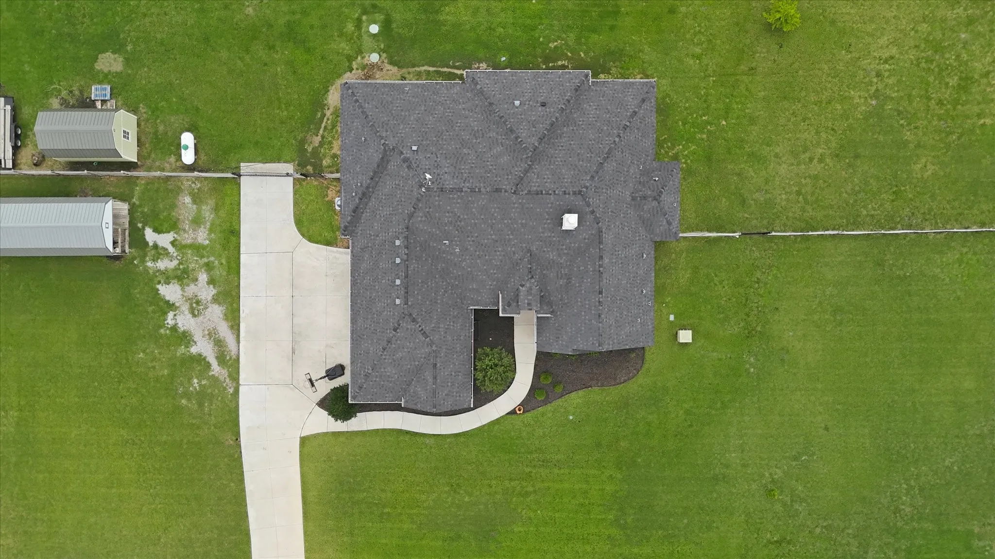 Single Family Residence For Sale in Wise County , 160 Vista Ridge Drive N, Decatur, Texas 76234, 4 Bedroom, 3 Bathroom, 3 Garage spaces, 2,819 Sqft, built in 2016, mls#21280717, Real Estate Agent in Decatur, Homes For Sale in Wise county, Homes For Sale in Decatur, Realtor in Decatur Texas, Real Estate Brokerage Independent Realty Texas, Luminita Cordes Realtor