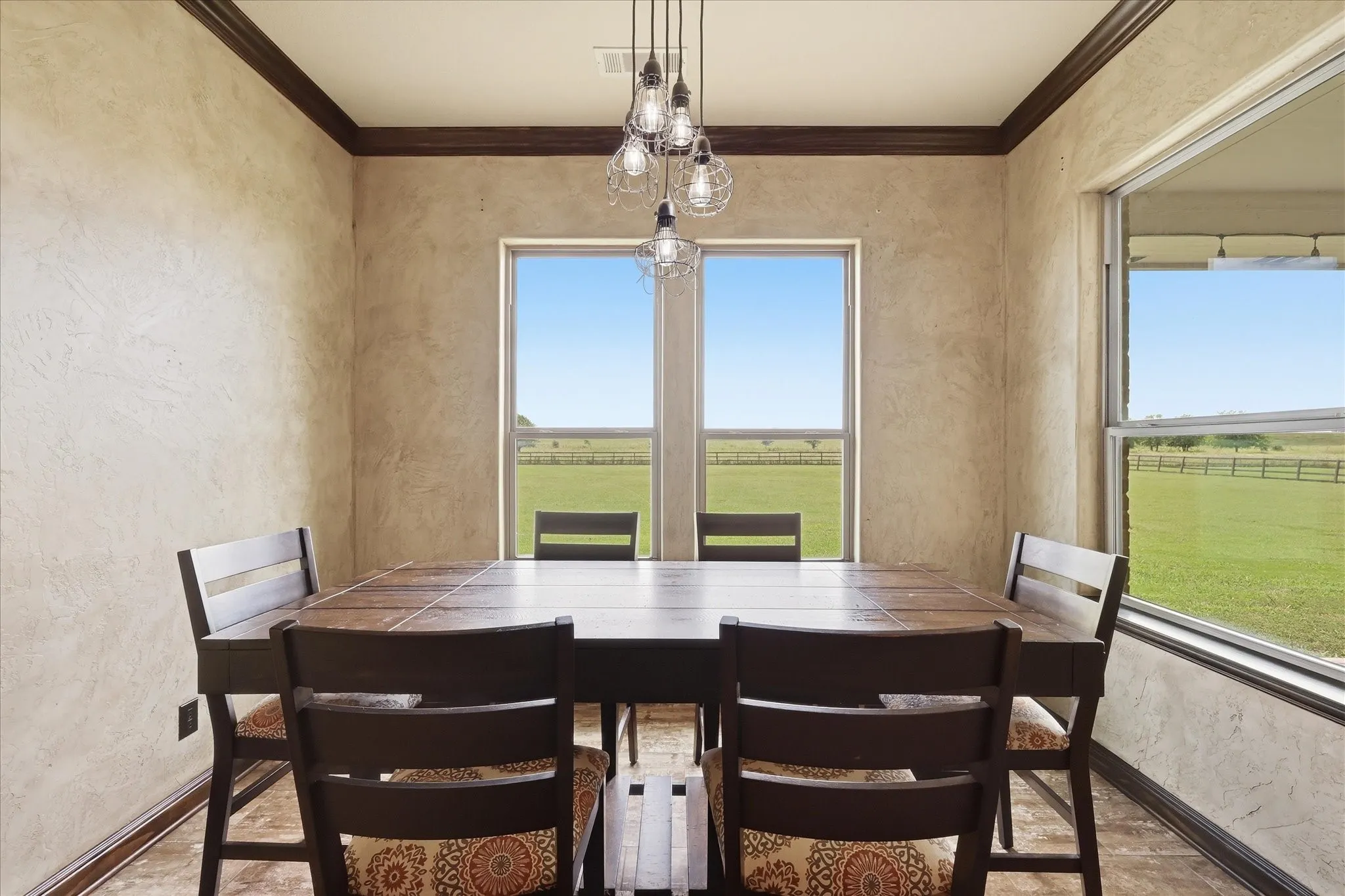 Single Family Residence For Sale in Wise County , 160 Vista Ridge Drive N, Decatur, Texas 76234, 4 Bedroom, 3 Bathroom, 3 Garage spaces, 2,819 Sqft, built in 2016, mls#21280717, Real Estate Agent in Decatur, Homes For Sale in Wise county, Homes For Sale in Decatur, Realtor in Decatur Texas, Real Estate Brokerage Independent Realty Texas, Luminita Cordes Realtor