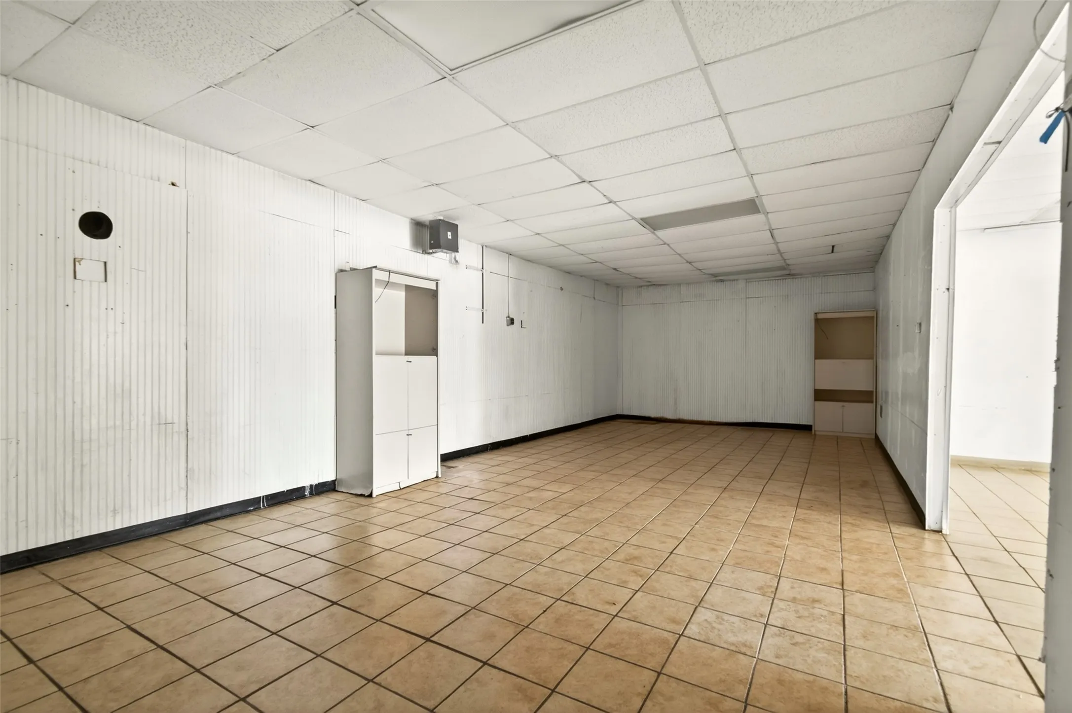 Retail For Sale in Kaufman County , 815 E Moore Avenue, Terrell, Texas 75160, 0, 0, Garage spaces, 0 Sqft, built in 1965, Price $650,000, mls#21298454, Real Estate Agent in Terrell, Homes For Sale in Kaufman county, Homes For Sale in Terrell, Realtor in Terrell Texas, Real Estate Brokerage Independent Realty Texas, Luminita Cordes Realtor
