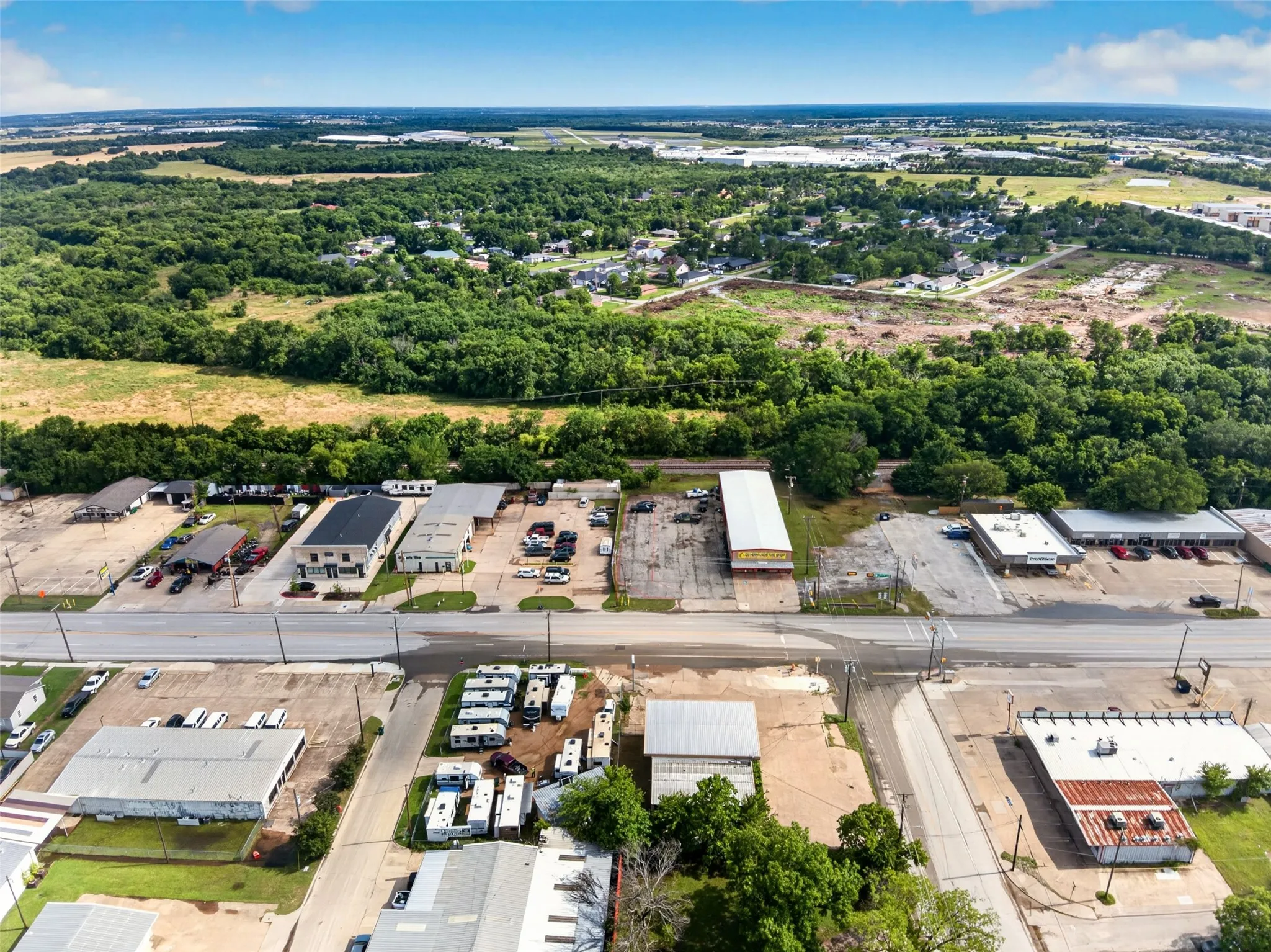 Retail For Sale in Kaufman County , 815 E Moore Avenue, Terrell, Texas 75160, 0, 0, Garage spaces, 0 Sqft, built in 1965, Price $650,000, mls#21298454, Real Estate Agent in Terrell, Homes For Sale in Kaufman county, Homes For Sale in Terrell, Realtor in Terrell Texas, Real Estate Brokerage Independent Realty Texas, Luminita Cordes Realtor