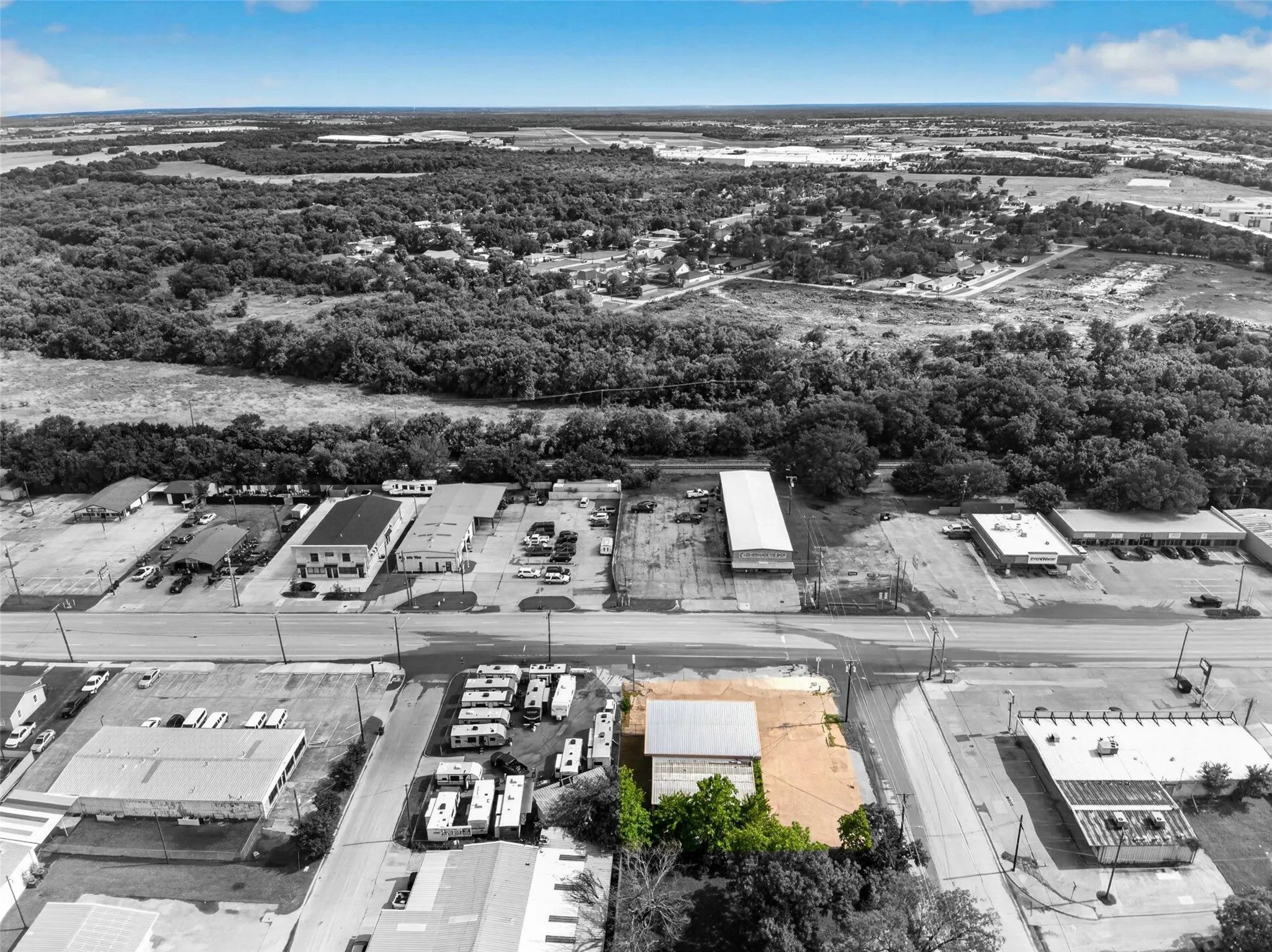 Retail For Sale in Kaufman County , 815 E Moore Avenue, Terrell, Texas 75160, 0, 0, Garage spaces, 0 Sqft, built in 1965, Price $650,000, mls#21298454, Real Estate Agent in Terrell, Homes For Sale in Kaufman county, Homes For Sale in Terrell, Realtor in Terrell Texas, Real Estate Brokerage Independent Realty Texas, Luminita Cordes Realtor
