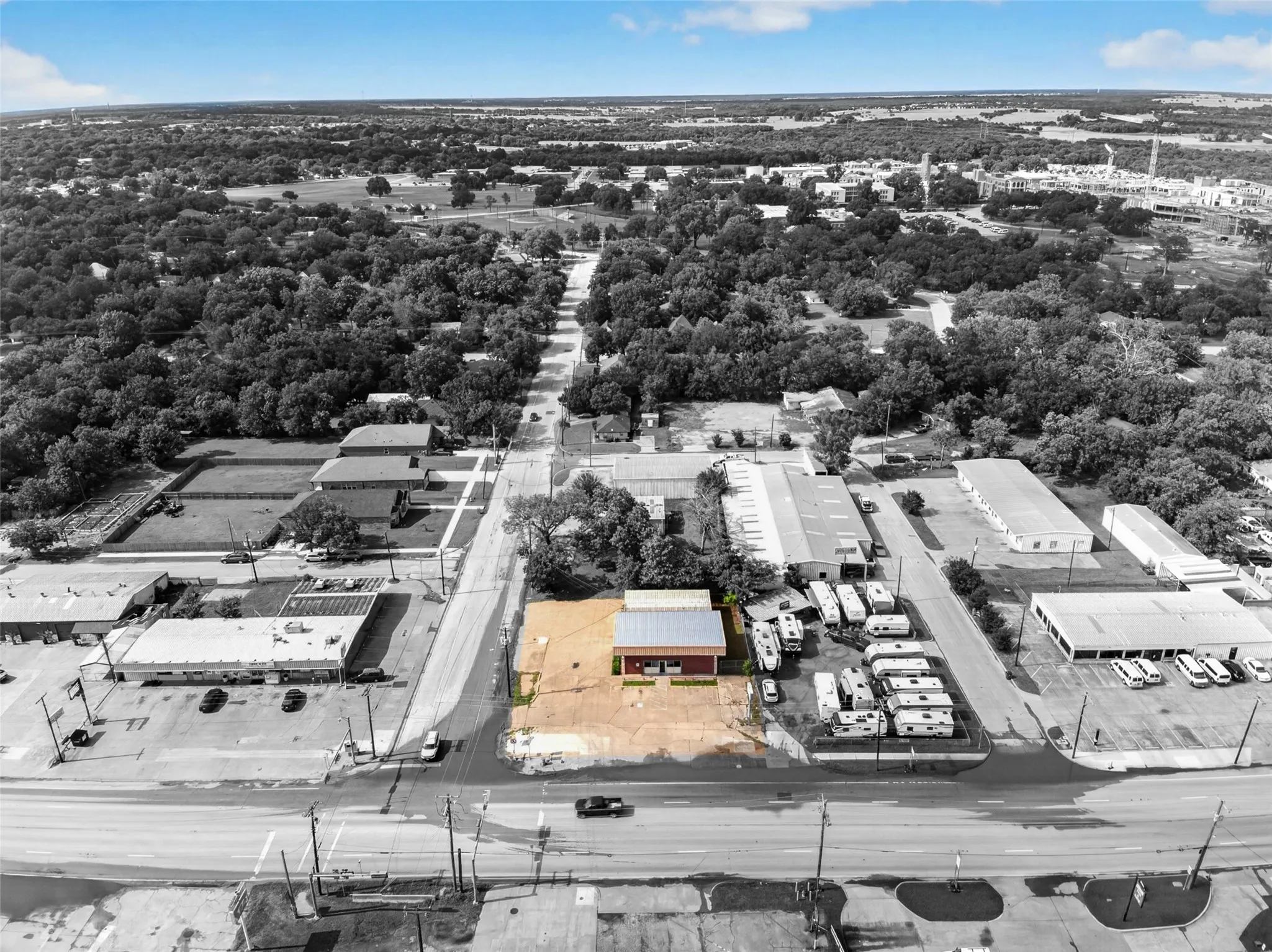 Retail For Sale in Kaufman County , 815 E Moore Avenue, Terrell, Texas 75160, 0, 0, Garage spaces, 0 Sqft, built in 1965, Price $650,000, mls#21298454, Real Estate Agent in Terrell, Homes For Sale in Kaufman county, Homes For Sale in Terrell, Realtor in Terrell Texas, Real Estate Brokerage Independent Realty Texas, Luminita Cordes Realtor