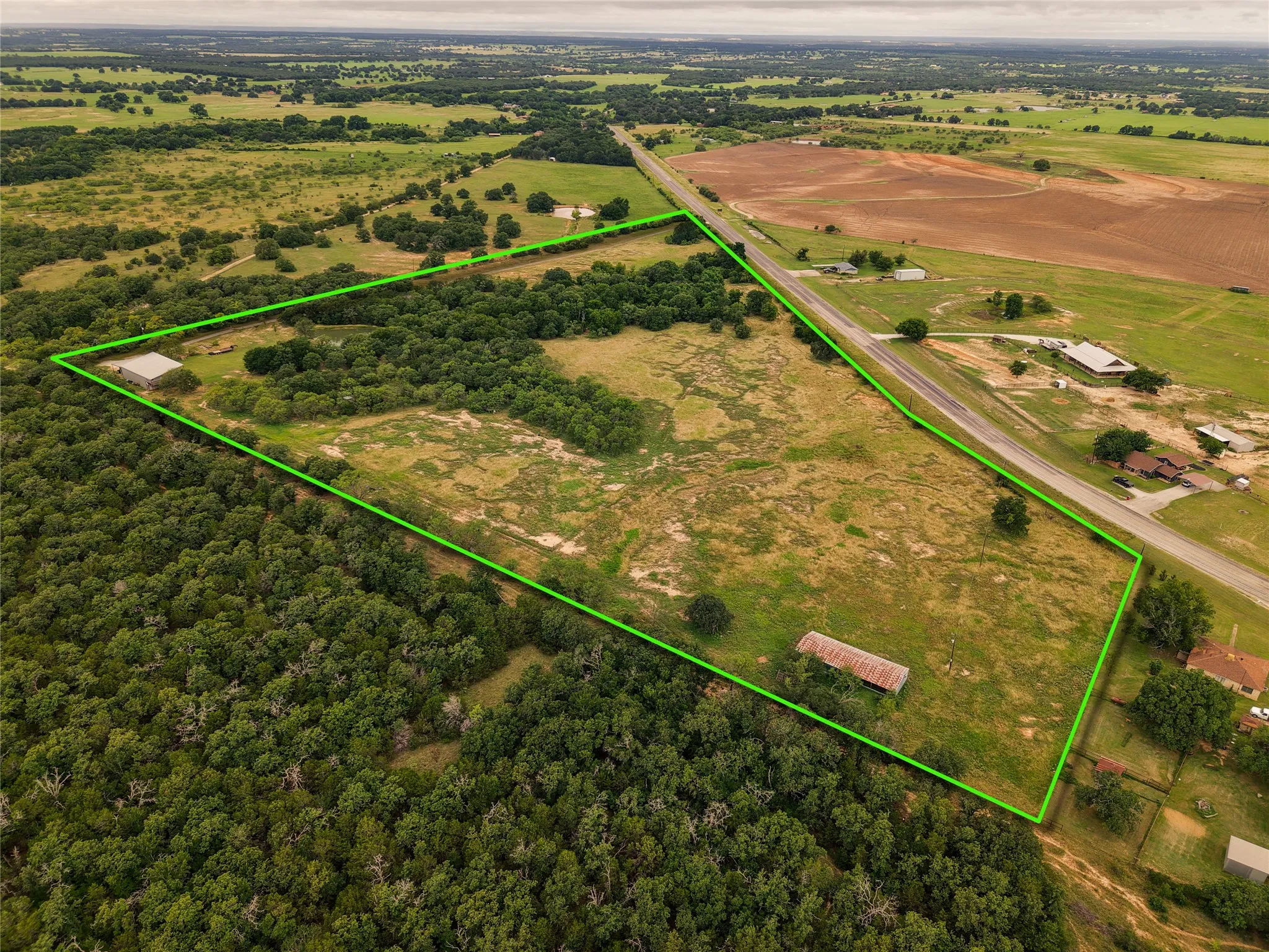 Farm For Sale in Hood County , 10405 Lipan Highway, Lipan, Texas 76462, 3 Bedroom, 2 Bathroom, Garage spaces, 1,200 Sqft, built in 2010, mls#21303074, Real Estate Agent in Lipan, Homes For Sale in Hood county, Homes For Sale in Lipan, Realtor in Lipan Texas, Real Estate Brokerage Independent Realty Texas, Luminita Cordes Realtor
