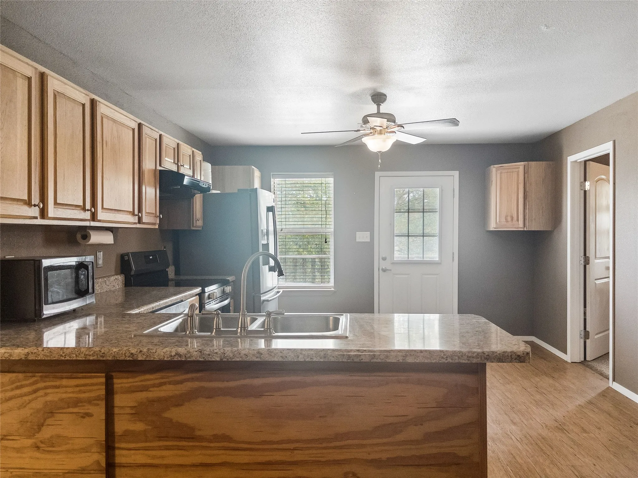 Farm For Sale in Hood County , 10405 Lipan Highway, Lipan, Texas 76462, 3 Bedroom, 2 Bathroom, Garage spaces, 1,200 Sqft, built in 2010, mls#21303074, Real Estate Agent in Lipan, Homes For Sale in Hood county, Homes For Sale in Lipan, Realtor in Lipan Texas, Real Estate Brokerage Independent Realty Texas, Luminita Cordes Realtor
