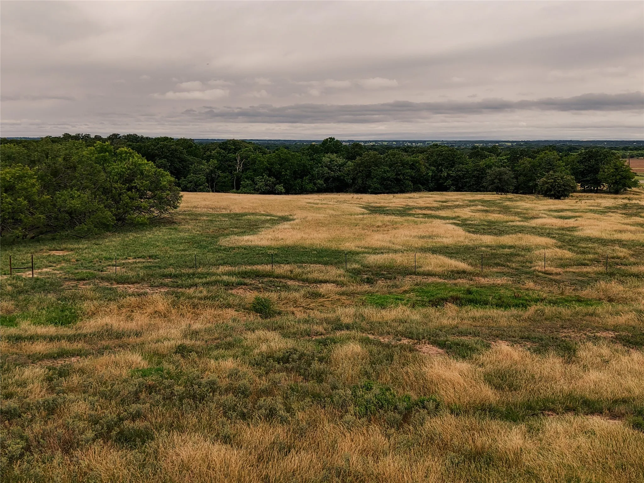Farm For Sale in Hood County , 10405 Lipan Highway, Lipan, Texas 76462, 3 Bedroom, 2 Bathroom, Garage spaces, 1,200 Sqft, built in 2010, mls#21303074, Real Estate Agent in Lipan, Homes For Sale in Hood county, Homes For Sale in Lipan, Realtor in Lipan Texas, Real Estate Brokerage Independent Realty Texas, Luminita Cordes Realtor