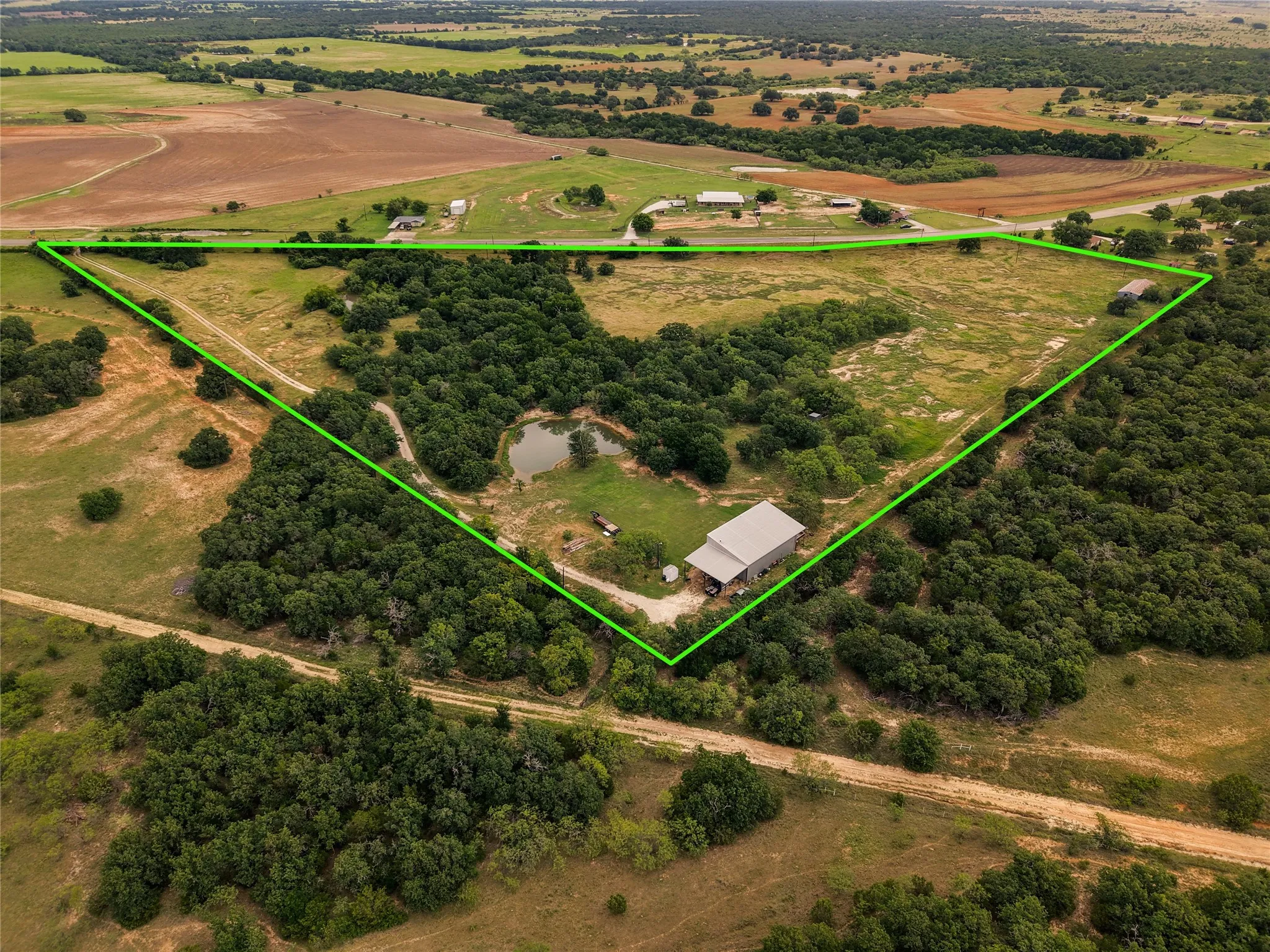 Farm For Sale in Hood County , 10405 Lipan Highway, Lipan, Texas 76462, 3 Bedroom, 2 Bathroom, Garage spaces, 1,200 Sqft, built in 2010, mls#21303074, Real Estate Agent in Lipan, Homes For Sale in Hood county, Homes For Sale in Lipan, Realtor in Lipan Texas, Real Estate Brokerage Independent Realty Texas, Luminita Cordes Realtor