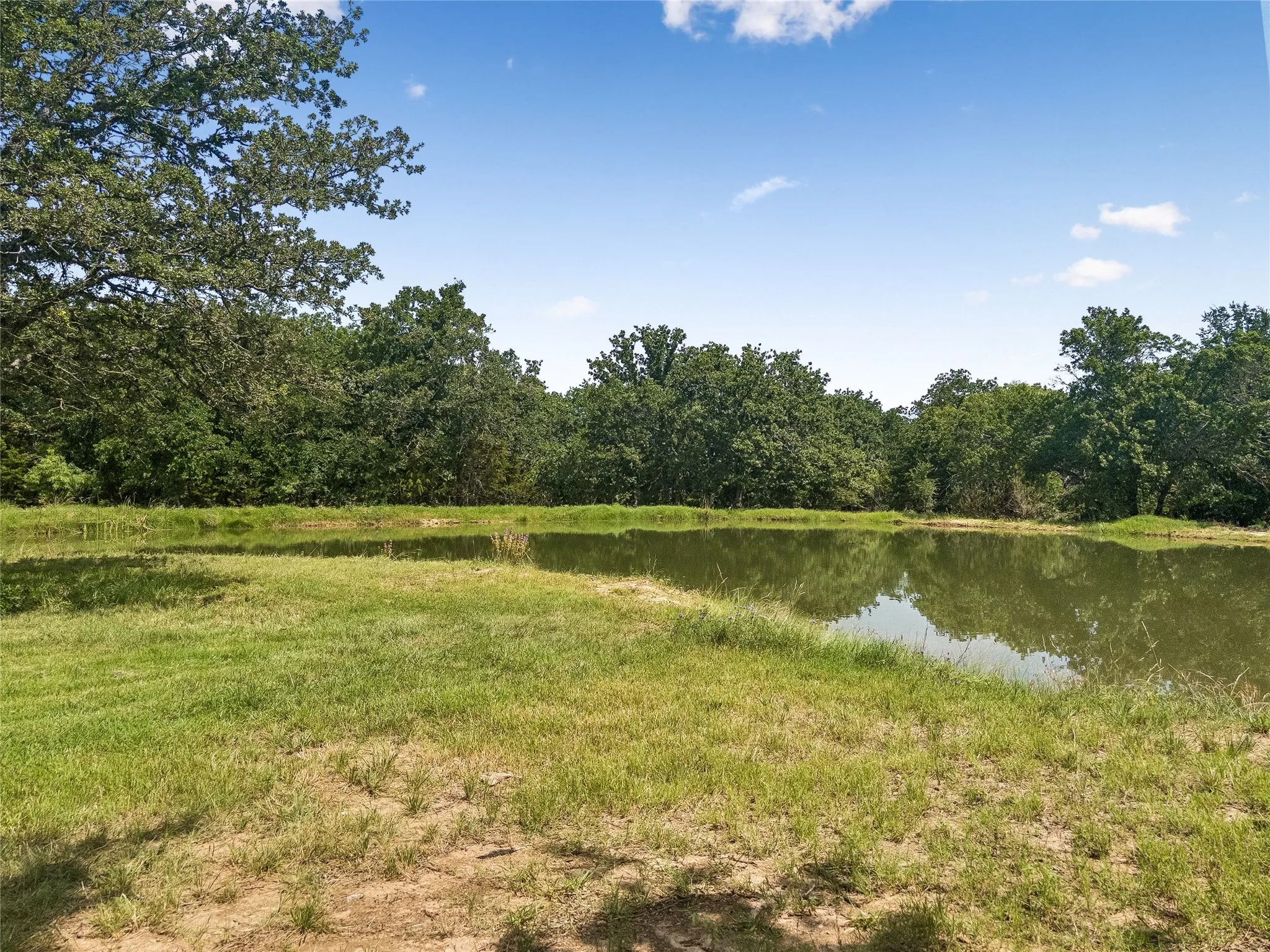 Farm For Sale in Hood County , 10405 Lipan Highway, Lipan, Texas 76462, 3 Bedroom, 2 Bathroom, Garage spaces, 1,200 Sqft, built in 2010, mls#21303074, Real Estate Agent in Lipan, Homes For Sale in Hood county, Homes For Sale in Lipan, Realtor in Lipan Texas, Real Estate Brokerage Independent Realty Texas, Luminita Cordes Realtor