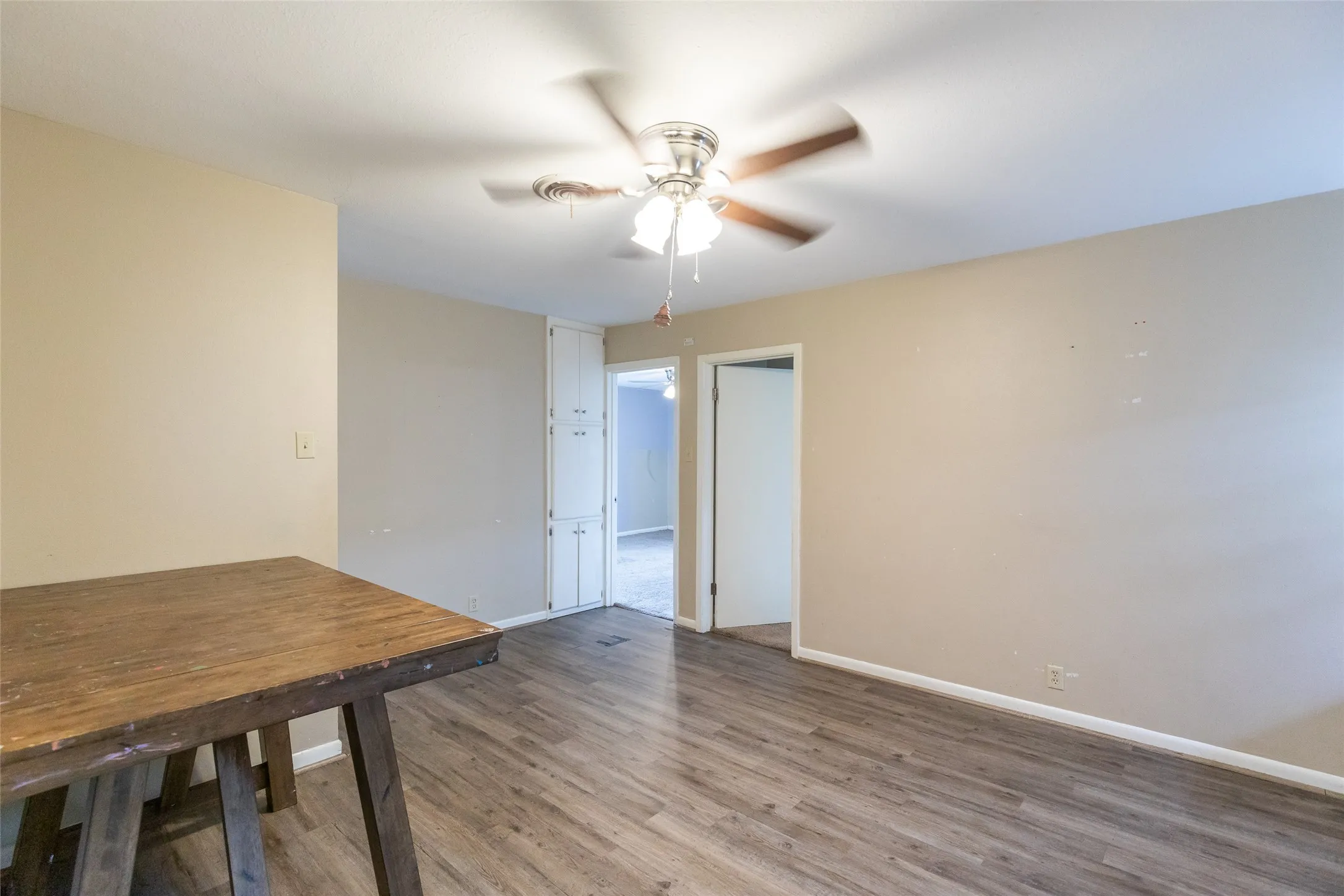 Single Family Residence For Sale in Taylor County , 4701 S 5th Street, Abilene, Texas 79605, 4 Bedroom, 2 Bathroom, Garage spaces, 1,470 Sqft, built in 1961, mls#21282976, Real Estate Agent in Abilene, Homes For Sale in Taylor county, Homes For Sale in Abilene, Realtor in Abilene Texas, Real Estate Brokerage Independent Realty Texas, Luminita Cordes Realtor