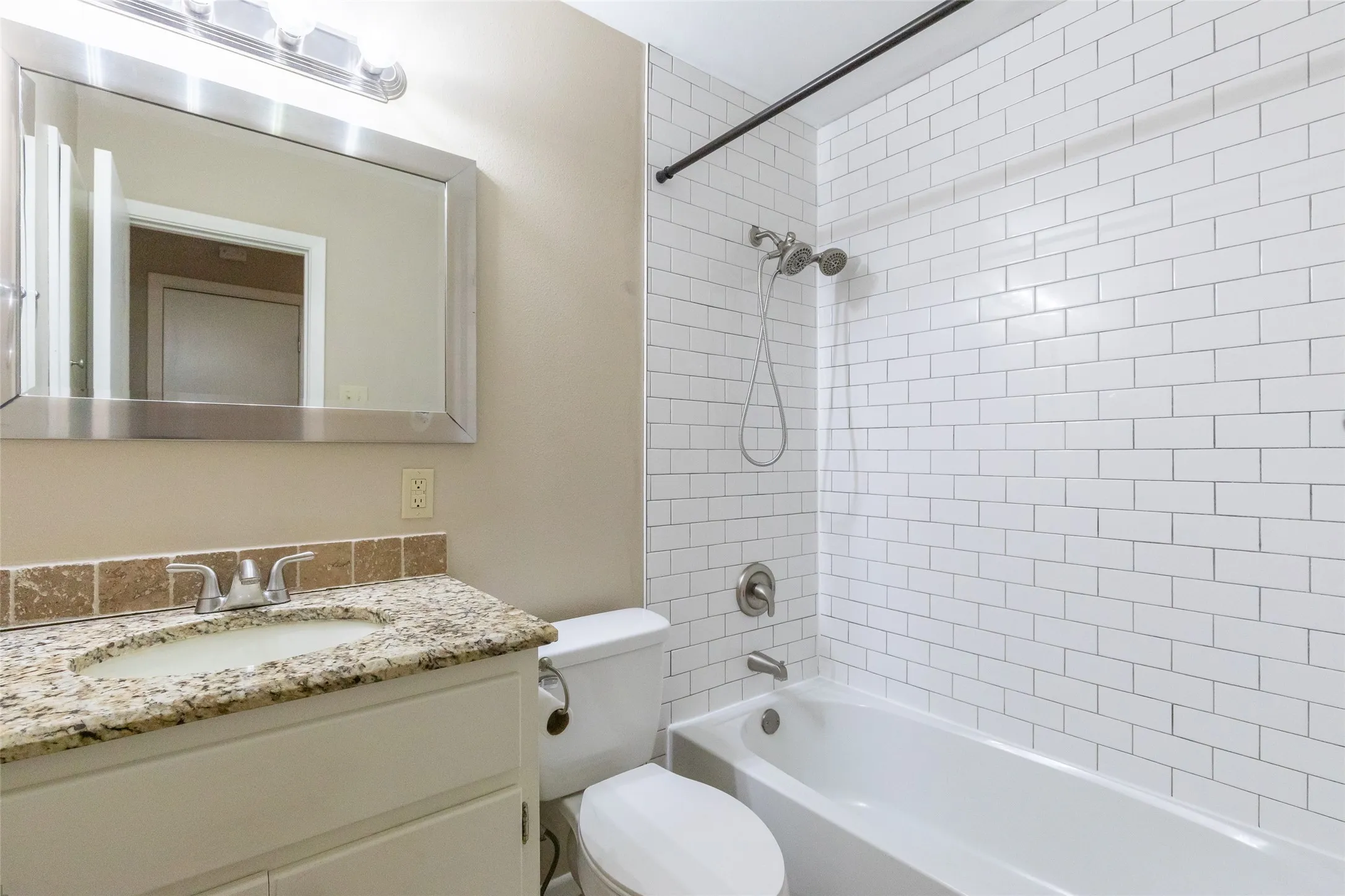 Single Family Residence For Sale in Taylor County , 4701 S 5th Street, Abilene, Texas 79605, 4 Bedroom, 2 Bathroom, Garage spaces, 1,470 Sqft, built in 1961, mls#21282976, Real Estate Agent in Abilene, Homes For Sale in Taylor county, Homes For Sale in Abilene, Realtor in Abilene Texas, Real Estate Brokerage Independent Realty Texas, Luminita Cordes Realtor