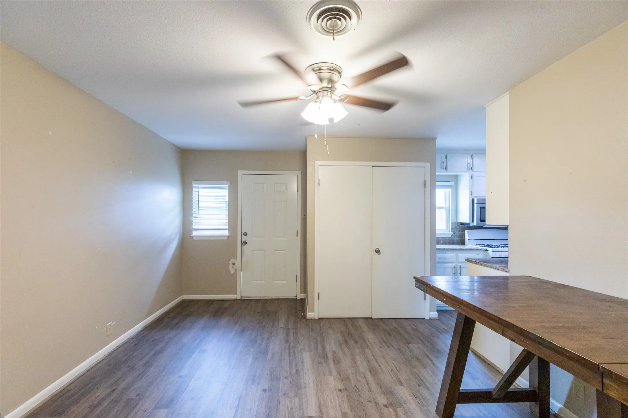 Single Family Residence For Sale in Taylor County , 4701 S 5th Street, Abilene, Texas 79605, 4 Bedroom, 2 Bathroom, Garage spaces, 1,470 Sqft, built in 1961, mls#21282976, Real Estate Agent in Abilene, Homes For Sale in Taylor county, Homes For Sale in Abilene, Realtor in Abilene Texas, Real Estate Brokerage Independent Realty Texas, Luminita Cordes Realtor