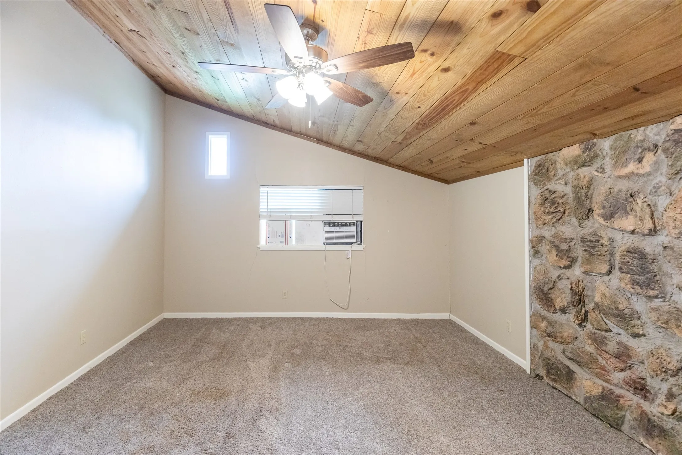 Single Family Residence For Sale in Taylor County , 4701 S 5th Street, Abilene, Texas 79605, 4 Bedroom, 2 Bathroom, Garage spaces, 1,470 Sqft, built in 1961, mls#21282976, Real Estate Agent in Abilene, Homes For Sale in Taylor county, Homes For Sale in Abilene, Realtor in Abilene Texas, Real Estate Brokerage Independent Realty Texas, Luminita Cordes Realtor