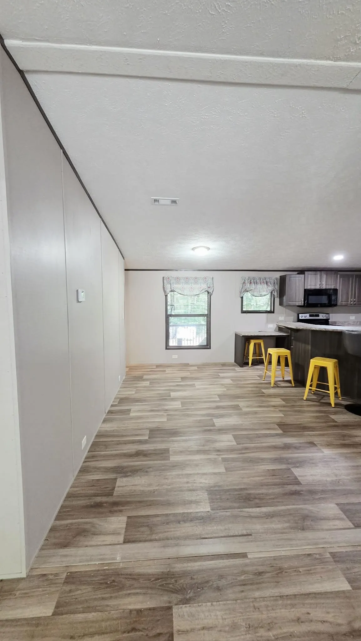 Manufactured Home For Sale in Grayson County , 45 Bravo Road, Pottsboro, Texas 75076, 4 Bedroom, 2 Bathroom, Garage spaces, 1,664 Sqft, built in 2023, mls#21301475, Real Estate Agent in Pottsboro, Homes For Sale in Grayson county, Homes For Sale in Pottsboro, Realtor in Pottsboro Texas, Real Estate Brokerage Independent Realty Texas, Luminita Cordes Realtor