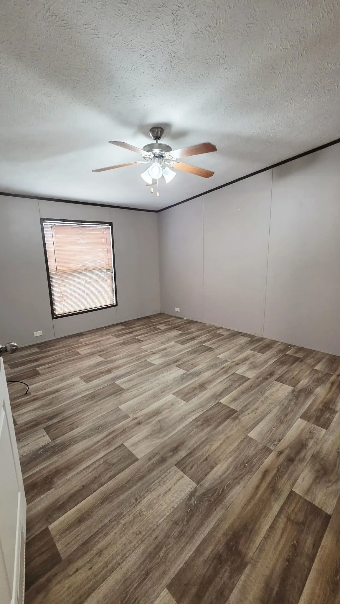 Manufactured Home For Sale in Grayson County , 45 Bravo Road, Pottsboro, Texas 75076, 4 Bedroom, 2 Bathroom, Garage spaces, 1,664 Sqft, built in 2023, mls#21301475, Real Estate Agent in Pottsboro, Homes For Sale in Grayson county, Homes For Sale in Pottsboro, Realtor in Pottsboro Texas, Real Estate Brokerage Independent Realty Texas, Luminita Cordes Realtor