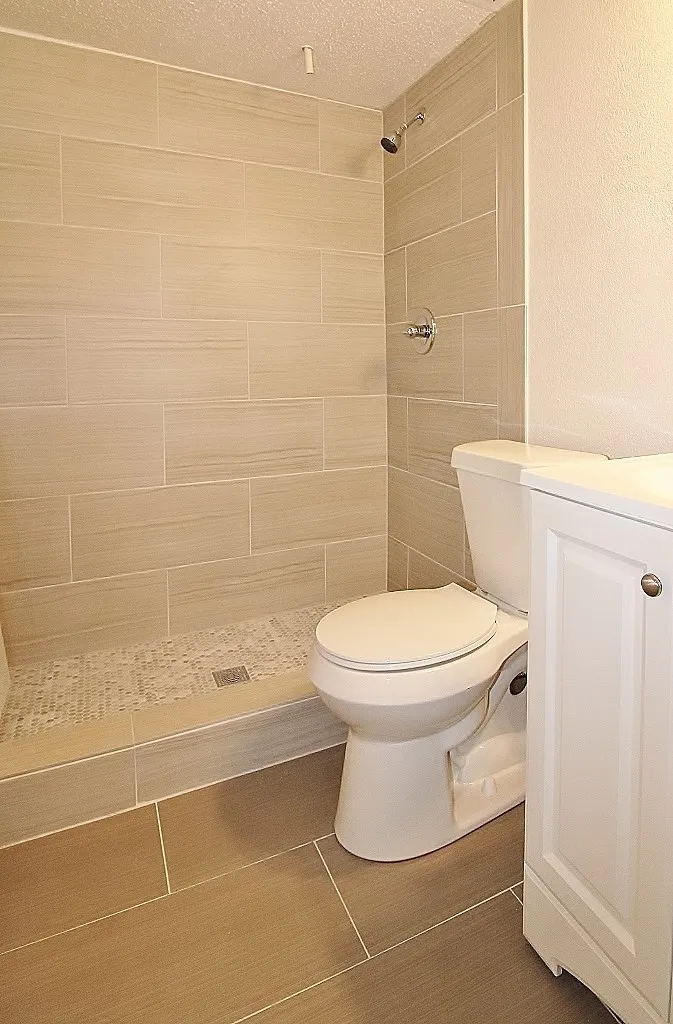 Condominium For Rent in Tarrant County , 2301 Basil Drive F203, Arlington, Texas 76006, 2 Bedroom, 2 Bathroom, Garage spaces, 894 Sqft, built in 1981, mls#21303210, Real Estate Agent in Arlington, Homes For Rent in Tarrant county, Homes For Rent in Arlington, Realtor in Arlington Texas, Real Estate Brokerage Independent Realty Texas, Luminita Cordes Realtor
