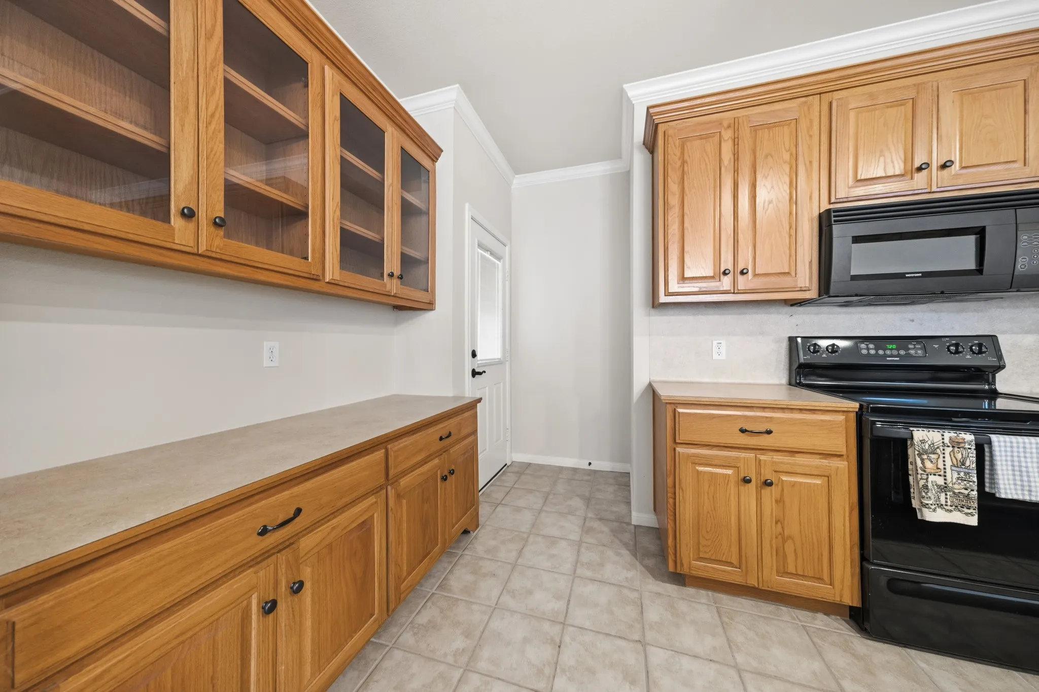 Single Family Residence For Sale in Mc Lennan County , 210 S Reagan Street, West, Texas 76691, 3 Bedroom, 2 Bathroom, 2 Garage spaces, 1,566 Sqft, built in 2006, mls#21303196, Real Estate Agent in West, Homes For Sale in Mc Lennan county, Homes For Sale in West, Realtor in West Texas, Real Estate Brokerage Independent Realty Texas, Luminita Cordes Realtor