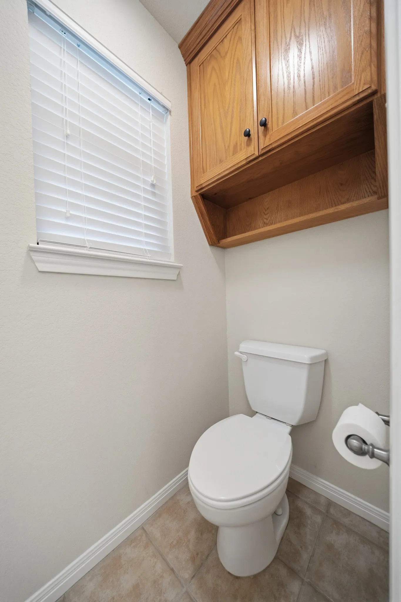 Single Family Residence For Sale in Mc Lennan County , 210 S Reagan Street, West, Texas 76691, 3 Bedroom, 2 Bathroom, 2 Garage spaces, 1,566 Sqft, built in 2006, mls#21303196, Real Estate Agent in West, Homes For Sale in Mc Lennan county, Homes For Sale in West, Realtor in West Texas, Real Estate Brokerage Independent Realty Texas, Luminita Cordes Realtor