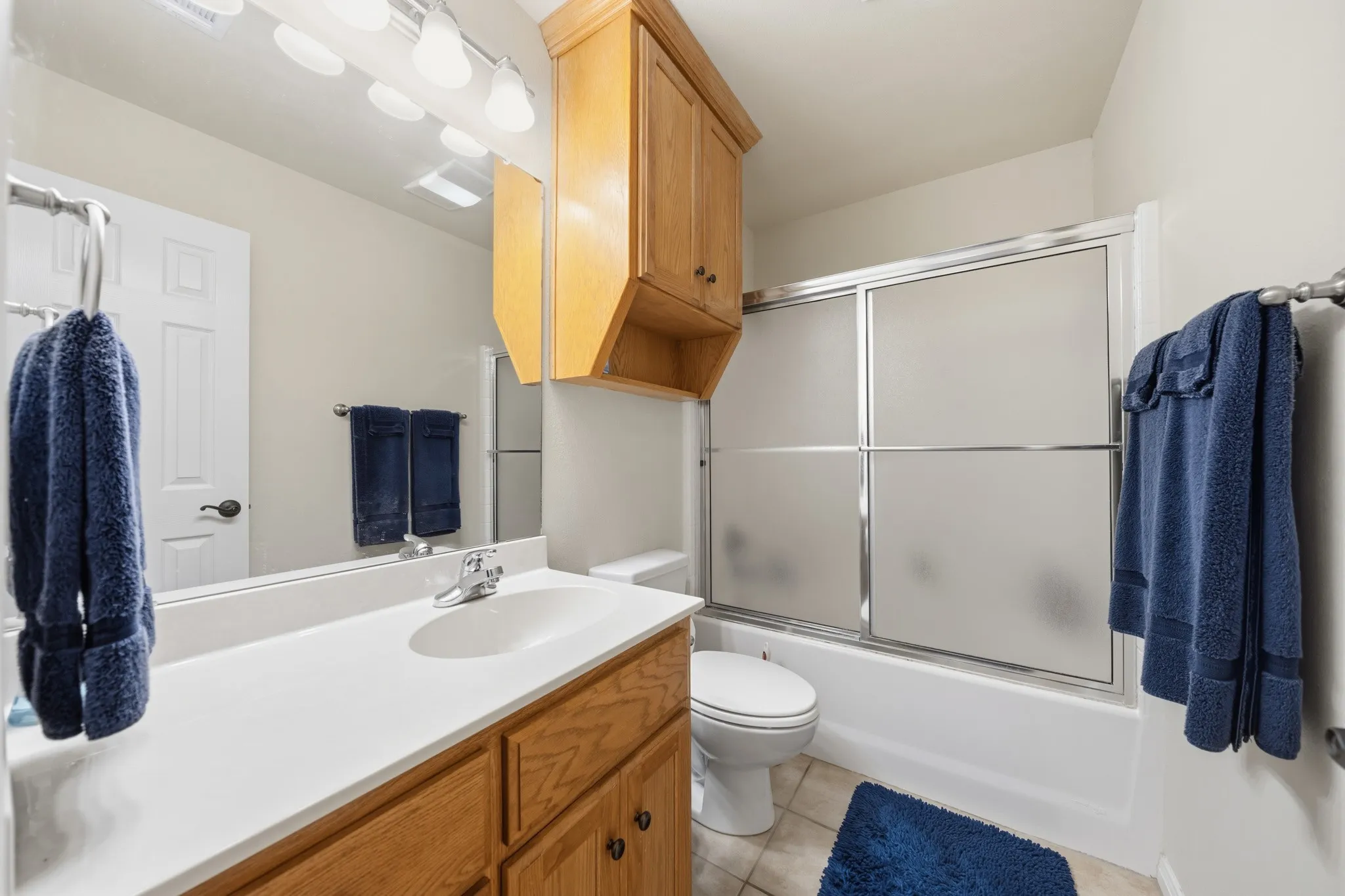 Single Family Residence For Sale in Mc Lennan County , 210 S Reagan Street, West, Texas 76691, 3 Bedroom, 2 Bathroom, 2 Garage spaces, 1,566 Sqft, built in 2006, mls#21303196, Real Estate Agent in West, Homes For Sale in Mc Lennan county, Homes For Sale in West, Realtor in West Texas, Real Estate Brokerage Independent Realty Texas, Luminita Cordes Realtor