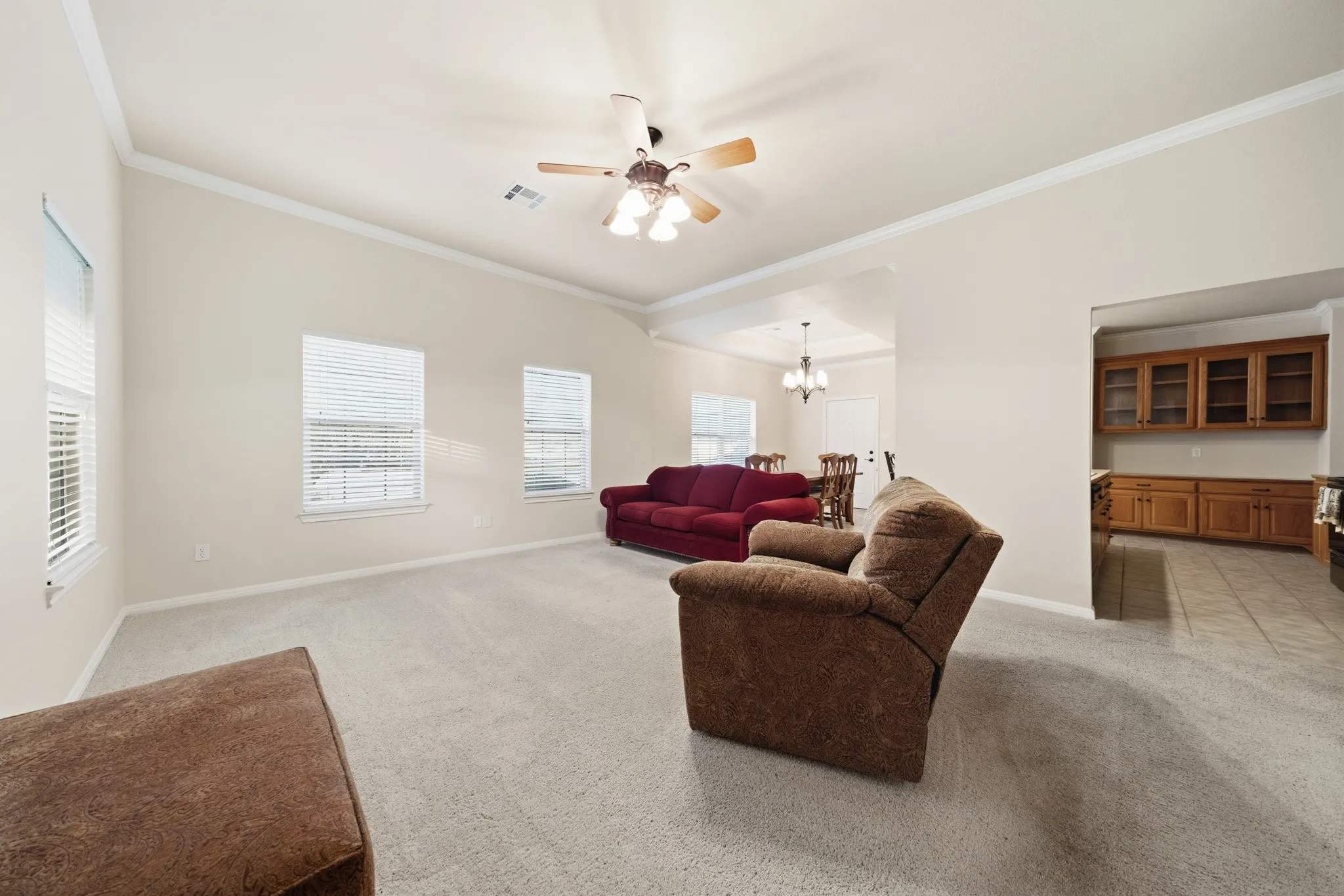Single Family Residence For Sale in Mc Lennan County , 210 S Reagan Street, West, Texas 76691, 3 Bedroom, 2 Bathroom, 2 Garage spaces, 1,566 Sqft, built in 2006, mls#21303196, Real Estate Agent in West, Homes For Sale in Mc Lennan county, Homes For Sale in West, Realtor in West Texas, Real Estate Brokerage Independent Realty Texas, Luminita Cordes Realtor