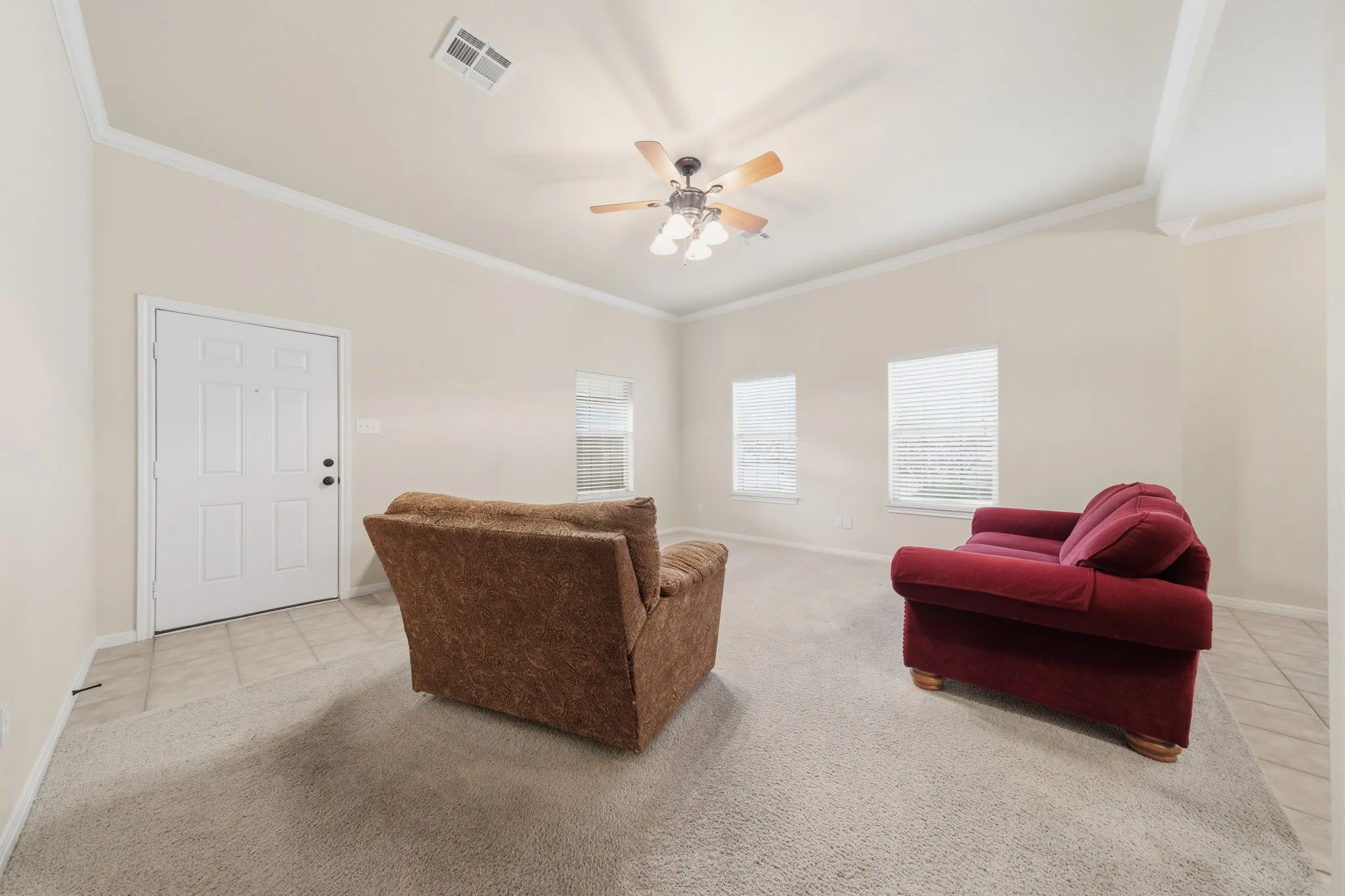 Single Family Residence For Sale in Mc Lennan County , 210 S Reagan Street, West, Texas 76691, 3 Bedroom, 2 Bathroom, 2 Garage spaces, 1,566 Sqft, built in 2006, mls#21303196, Real Estate Agent in West, Homes For Sale in Mc Lennan county, Homes For Sale in West, Realtor in West Texas, Real Estate Brokerage Independent Realty Texas, Luminita Cordes Realtor