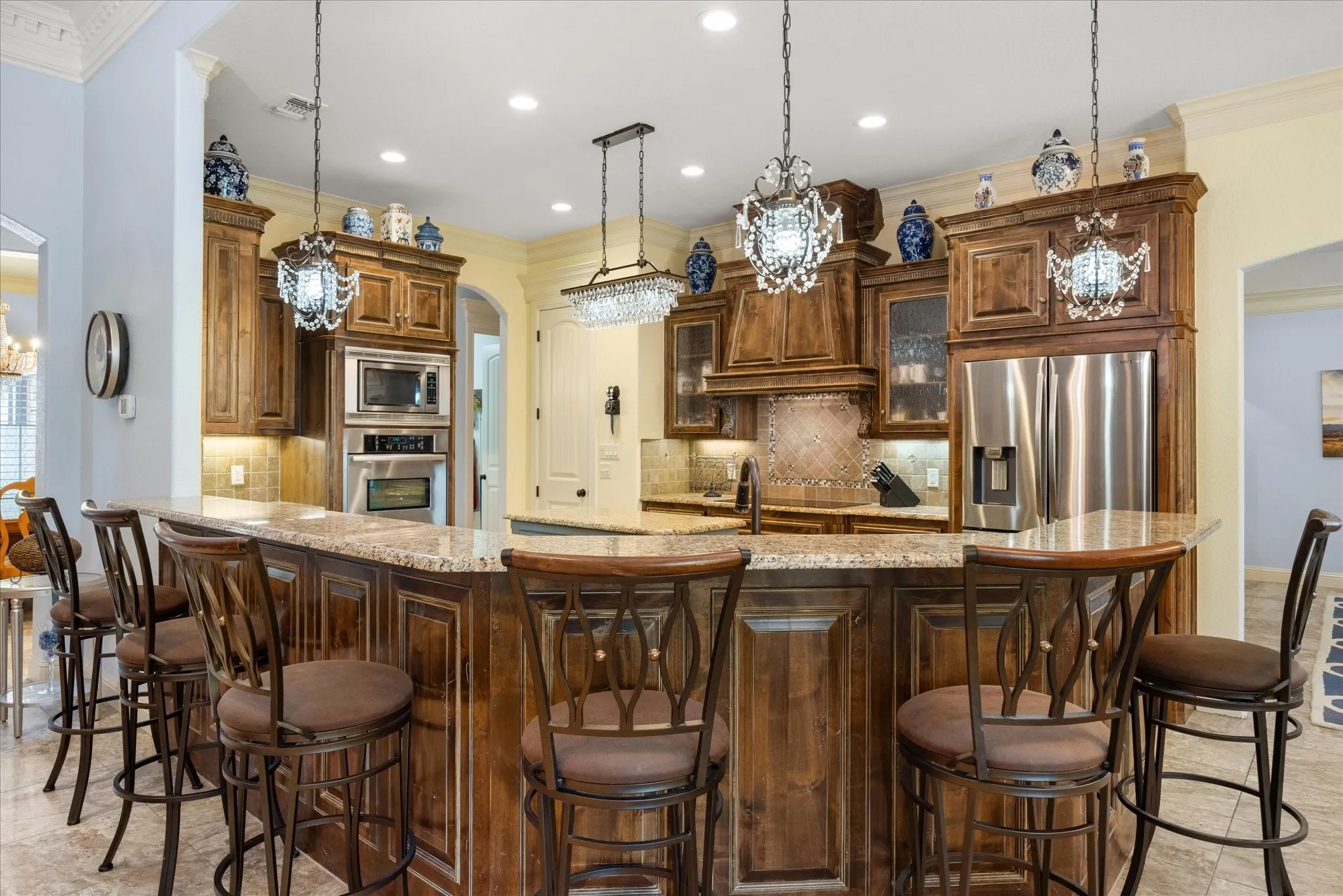 Single Family Residence For Sale in Hood County , 1011 Sunset Bay Court, Granbury, Texas 76048, 4 Bedroom, 3 Bathroom, 3 Garage spaces, 3,022 Sqft, built in 2011, mls#21303053, Real Estate Agent in Granbury, Homes For Sale in Hood county, Homes For Sale in Granbury, Realtor in Granbury Texas, Real Estate Brokerage Independent Realty Texas, Luminita Cordes Realtor