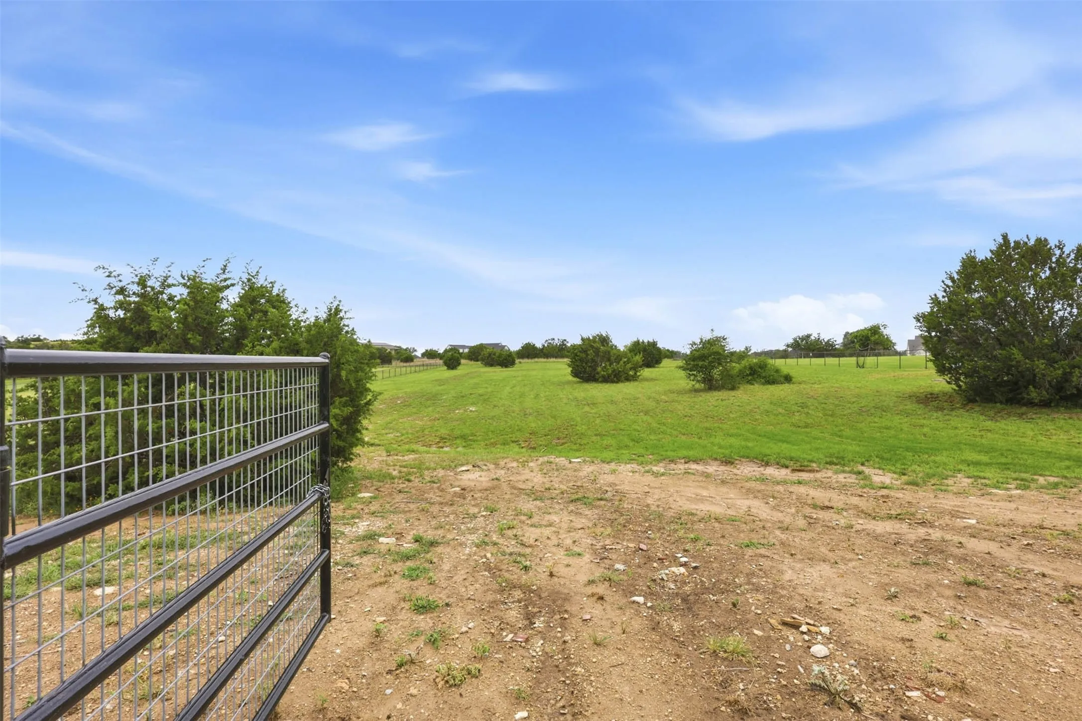Single Family Residence For Sale in Parker County , 1034 Kingsley Court, Weatherford, Texas 76087, 4 Bedroom, 3 Bathroom, 3 Garage spaces, 2,430 Sqft, built in 2026, mls#21303222, Real Estate Agent in Weatherford, Homes For Sale in Parker county, Homes For Sale in Weatherford, Realtor in Weatherford Texas, Real Estate Brokerage Independent Realty Texas, Luminita Cordes Realtor