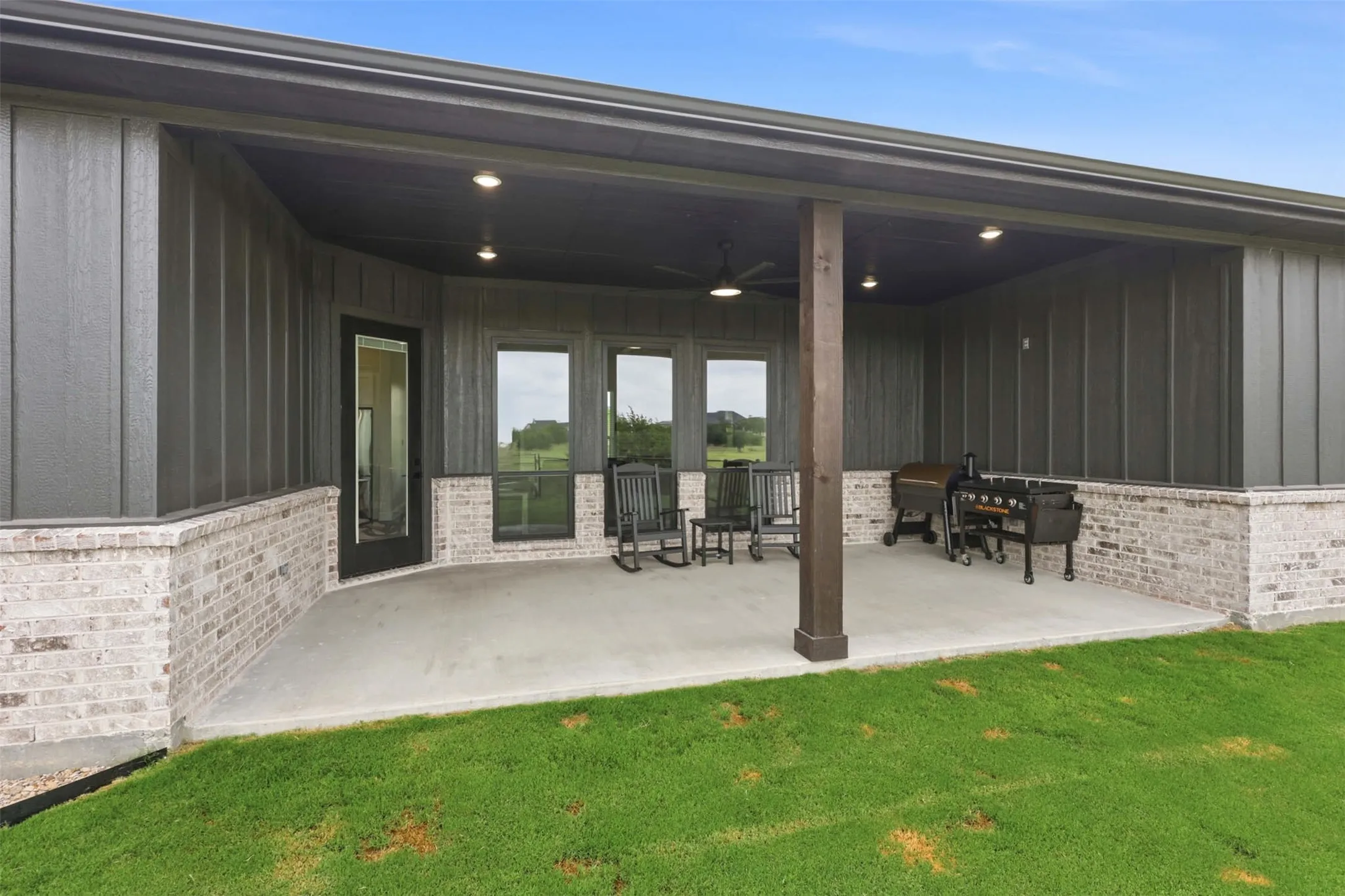 Single Family Residence For Sale in Parker County , 1034 Kingsley Court, Weatherford, Texas 76087, 4 Bedroom, 3 Bathroom, 3 Garage spaces, 2,430 Sqft, built in 2026, mls#21303222, Real Estate Agent in Weatherford, Homes For Sale in Parker county, Homes For Sale in Weatherford, Realtor in Weatherford Texas, Real Estate Brokerage Independent Realty Texas, Luminita Cordes Realtor