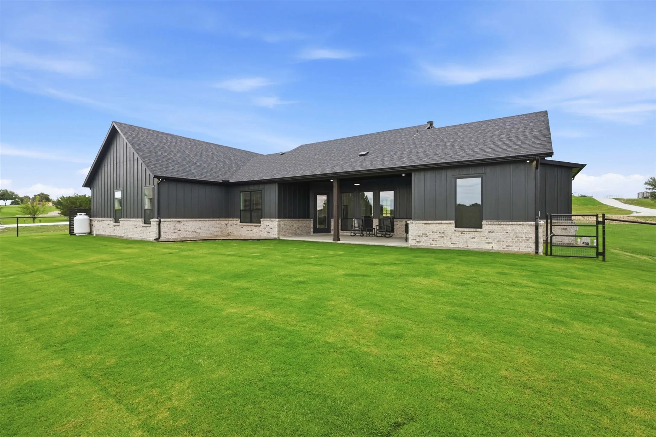 Single Family Residence For Sale in Parker County , 1034 Kingsley Court, Weatherford, Texas 76087, 4 Bedroom, 3 Bathroom, 3 Garage spaces, 2,430 Sqft, built in 2026, mls#21303222, Real Estate Agent in Weatherford, Homes For Sale in Parker county, Homes For Sale in Weatherford, Realtor in Weatherford Texas, Real Estate Brokerage Independent Realty Texas, Luminita Cordes Realtor
