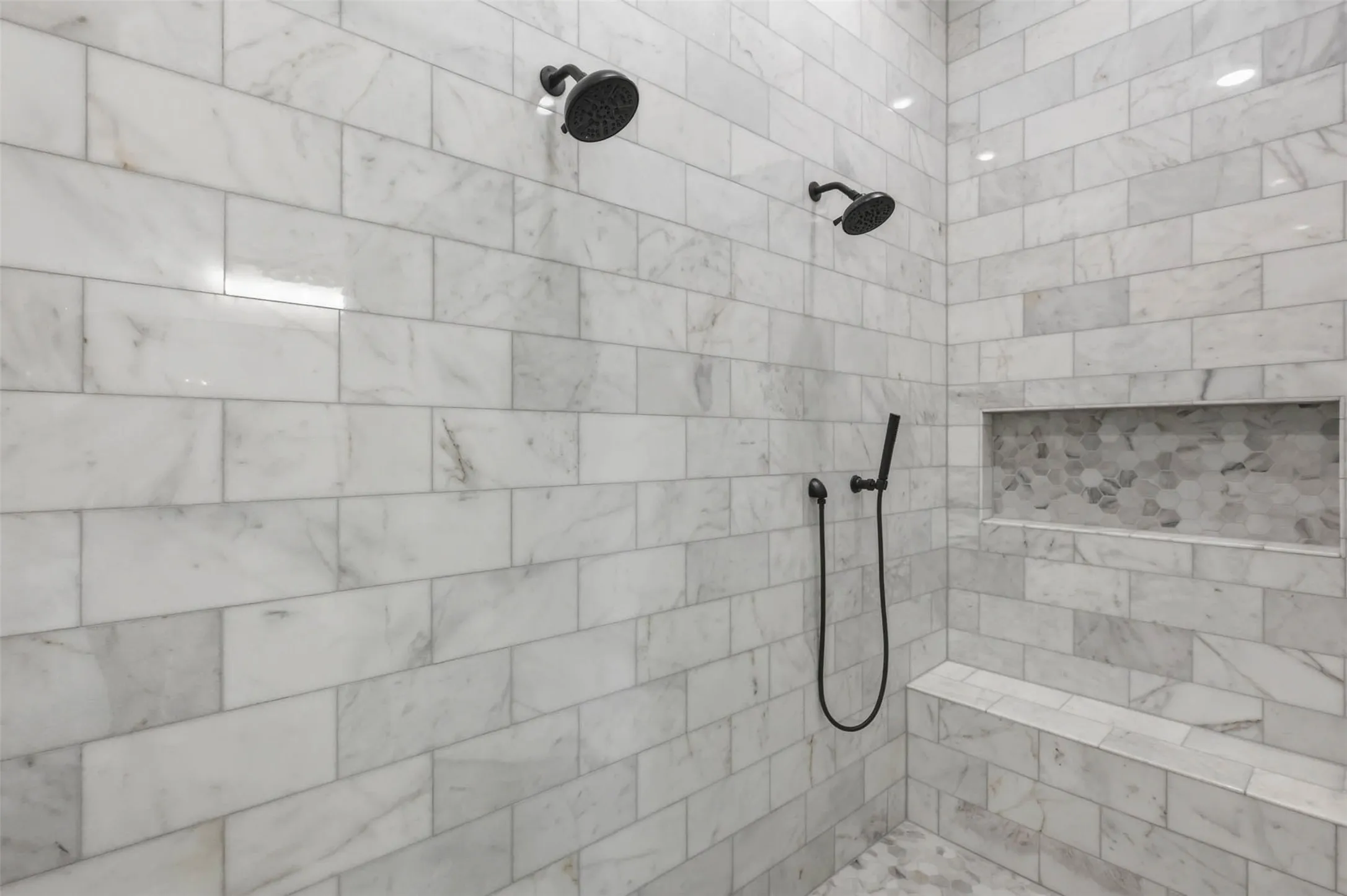 primary shower with dual shower heads