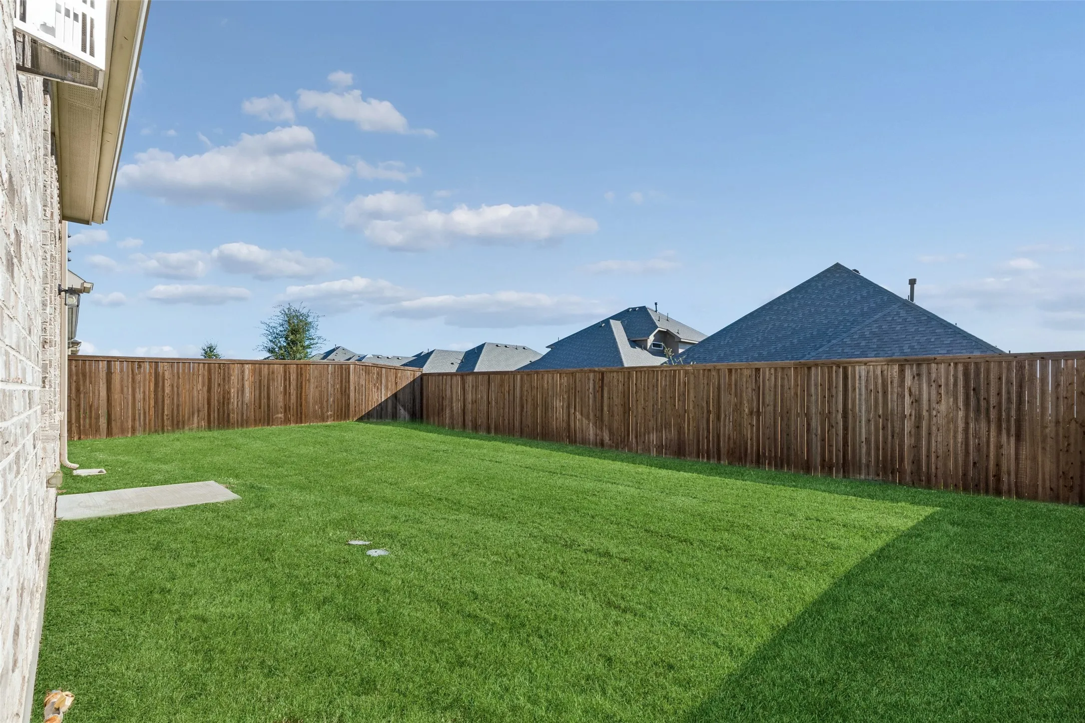 Single Family Residence For Sale in Collin County , 108 Santa Lucia Drive, Anna, Texas 75409, 5 Bedroom, 5 Bathroom, 2 Garage spaces, 4,058 Sqft, built in 2023, mls#21303233, Real Estate Agent in Anna, Homes For Sale in Collin county, Homes For Sale in Anna, Realtor in Anna Texas, Real Estate Brokerage Independent Realty Texas, Luminita Cordes Realtor