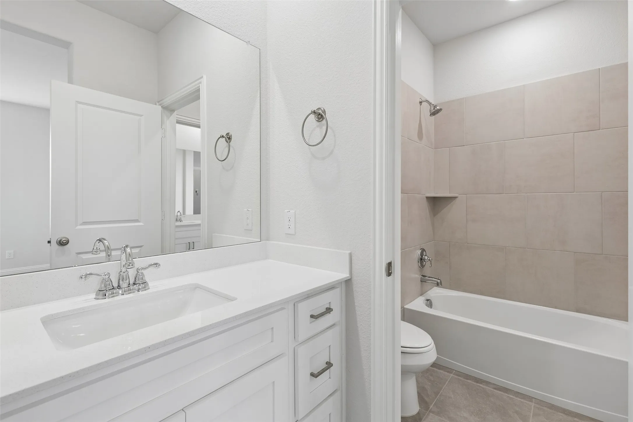 Single Family Residence For Sale in Collin County , 108 Santa Lucia Drive, Anna, Texas 75409, 5 Bedroom, 5 Bathroom, 2 Garage spaces, 4,058 Sqft, built in 2023, mls#21303233, Real Estate Agent in Anna, Homes For Sale in Collin county, Homes For Sale in Anna, Realtor in Anna Texas, Real Estate Brokerage Independent Realty Texas, Luminita Cordes Realtor