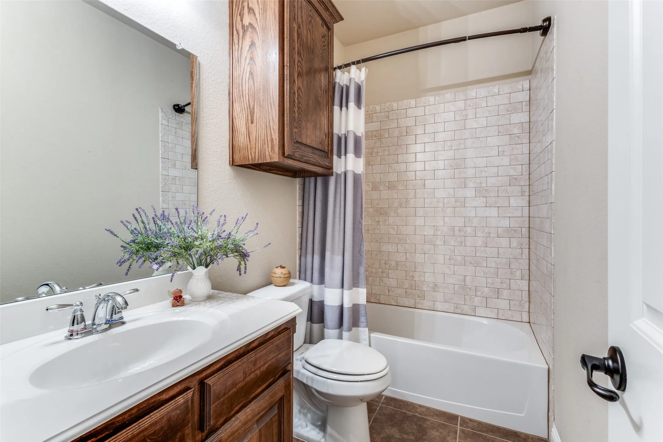 pvt bath for bedroom 3