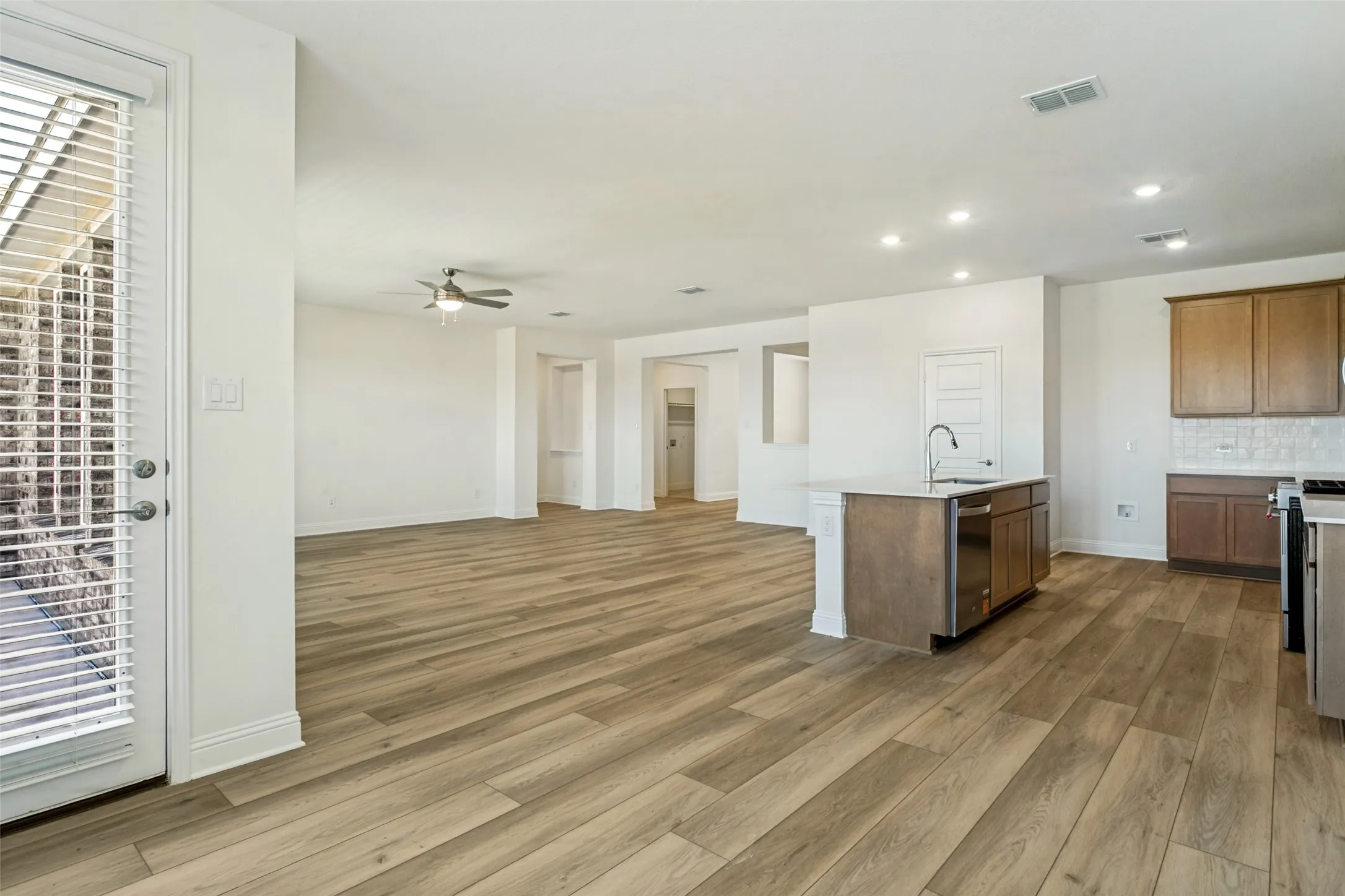 Single Family Residence For Sale in Denton County , 116 Hudson Lane, Justin, Texas 76247, 3 Bedroom, 2 Bathroom, 2 Garage spaces, 2,325 Sqft, built in 2026, mls#21302485, Real Estate Agent in Justin, Homes For Sale in Denton county, Homes For Sale in Justin, Realtor in Justin Texas, Real Estate Brokerage Independent Realty Texas, Luminita Cordes Realtor