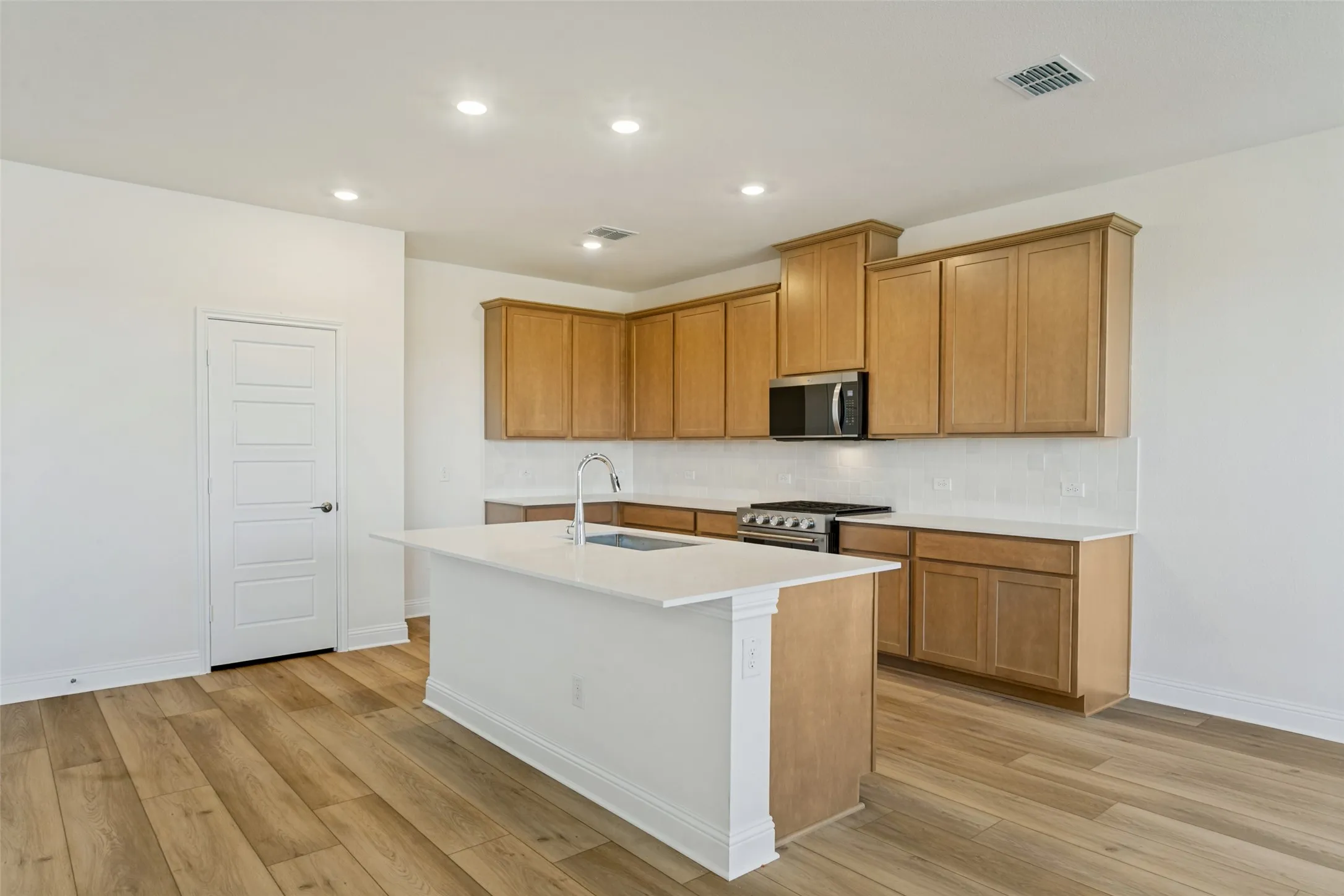 Single Family Residence For Sale in Denton County , 116 Hudson Lane, Justin, Texas 76247, 3 Bedroom, 2 Bathroom, 2 Garage spaces, 2,325 Sqft, built in 2026, mls#21302485, Real Estate Agent in Justin, Homes For Sale in Denton county, Homes For Sale in Justin, Realtor in Justin Texas, Real Estate Brokerage Independent Realty Texas, Luminita Cordes Realtor