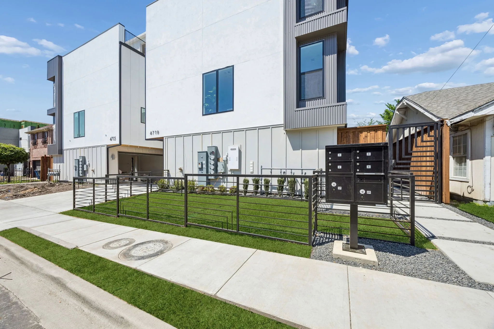Condominium For Sale in Dallas County , 4719 Manett Street 103, Dallas, Texas 75204, 3 Bedroom, 4 Bathroom, 2 Garage spaces, 2,100 Sqft, built in 2026, mls#21297646, Real Estate Agent in Dallas, Homes For Sale in Dallas county, Homes For Sale in Dallas, Realtor in Dallas Texas, Real Estate Brokerage Independent Realty Texas, Luminita Cordes Realtor