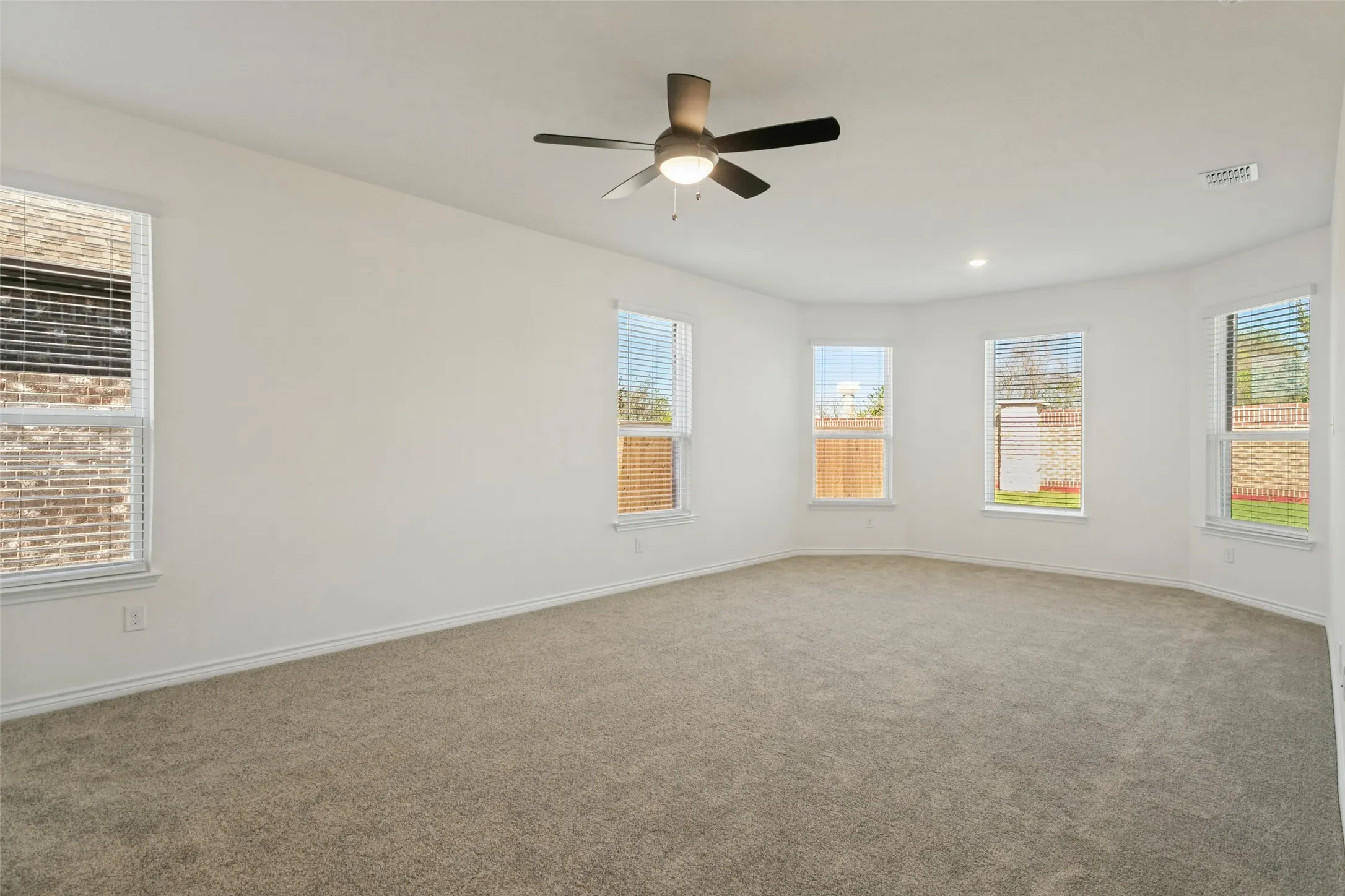 Single Family Residence For Sale in Denton County , 154 Hudson Lane, Justin, Texas 76247, 4 Bedroom, 2 Bathroom, 2 Garage spaces, 2,663 Sqft, built in 2026, mls#21302553, Real Estate Agent in Justin, Homes For Sale in Denton county, Homes For Sale in Justin, Realtor in Justin Texas, Real Estate Brokerage Independent Realty Texas, Luminita Cordes Realtor